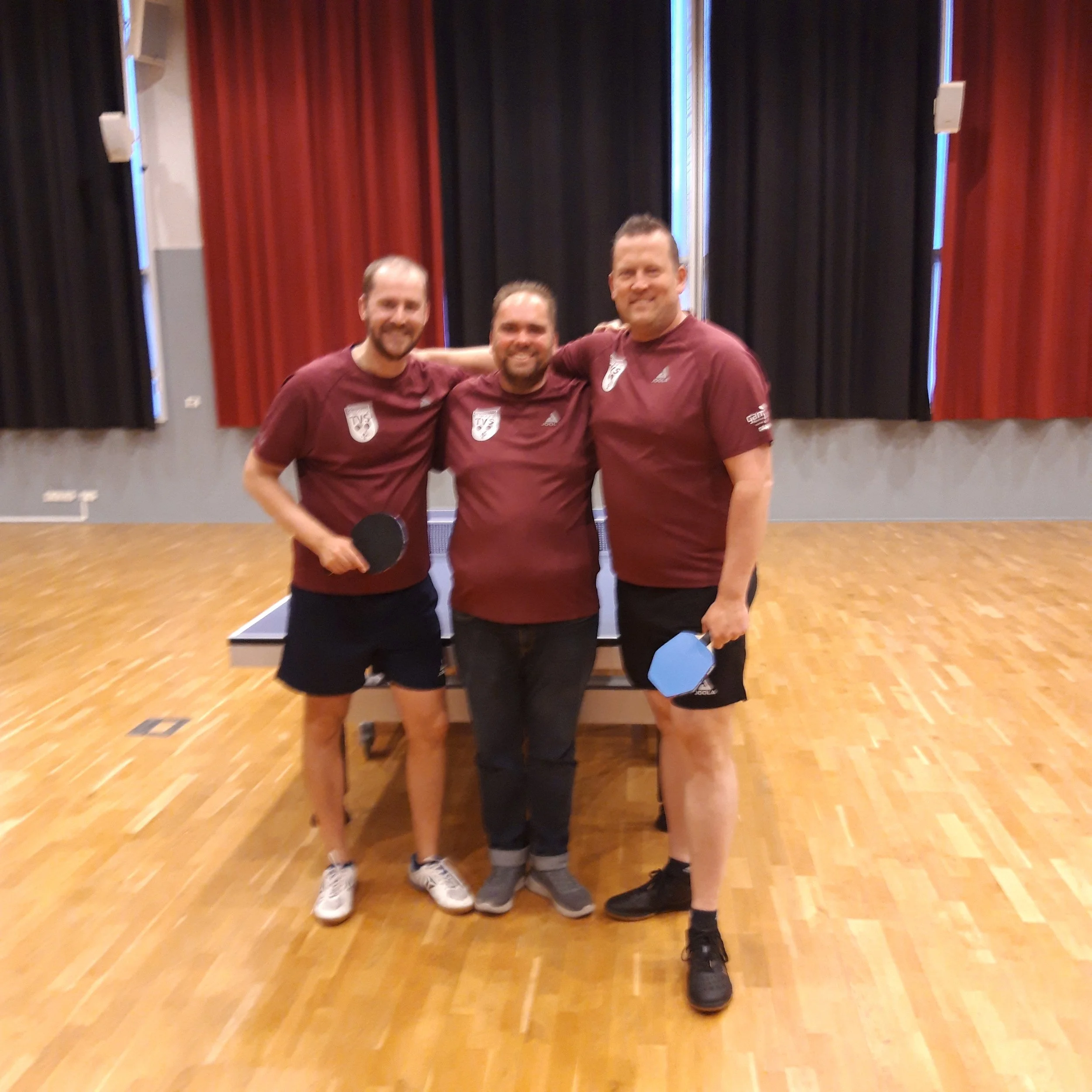 Daniel, Berry, Erwin (TVS 5) kampioen