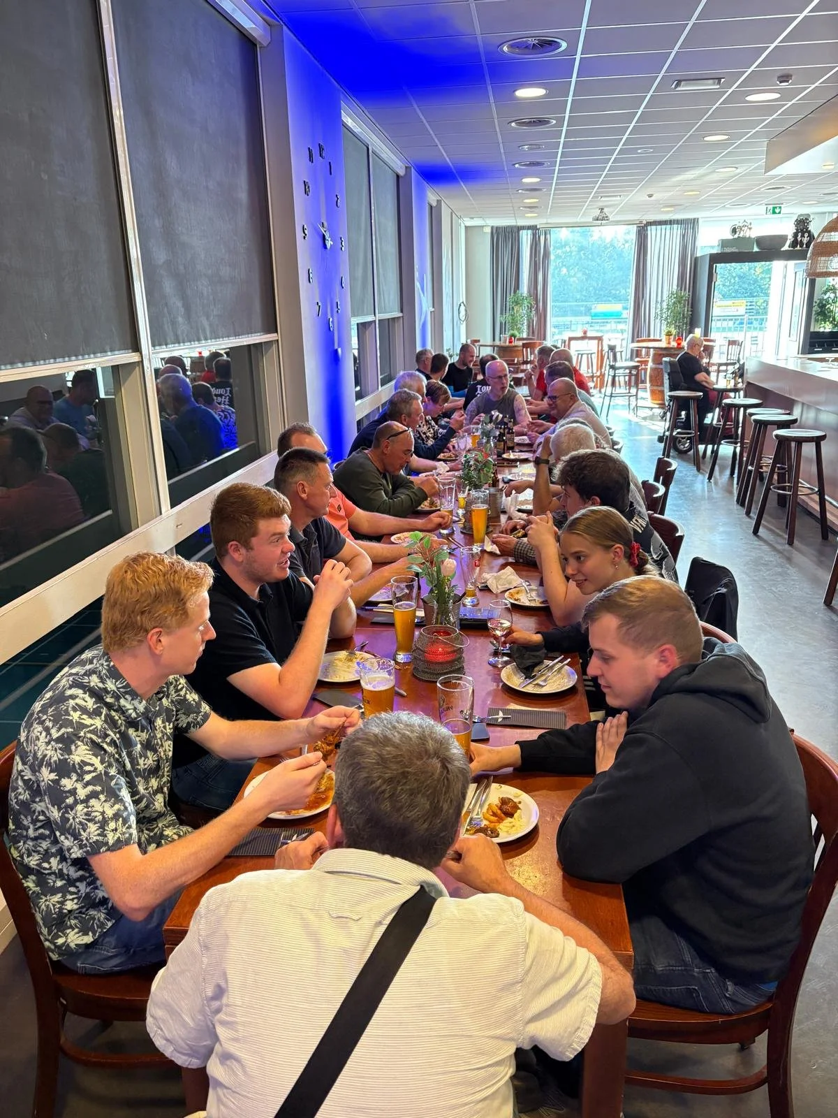 napraten tijdens het buffet