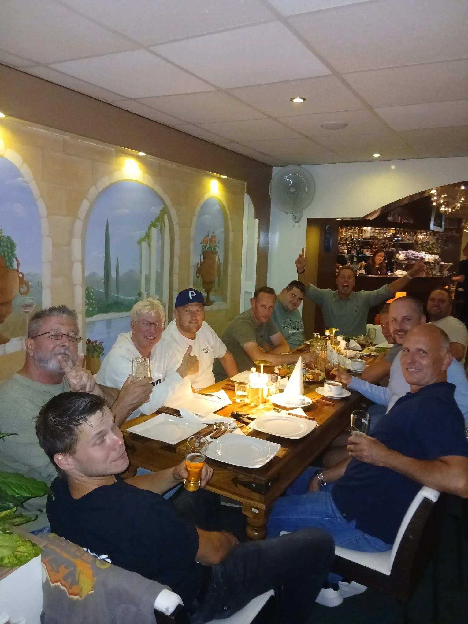 er kwam eten op tafel
