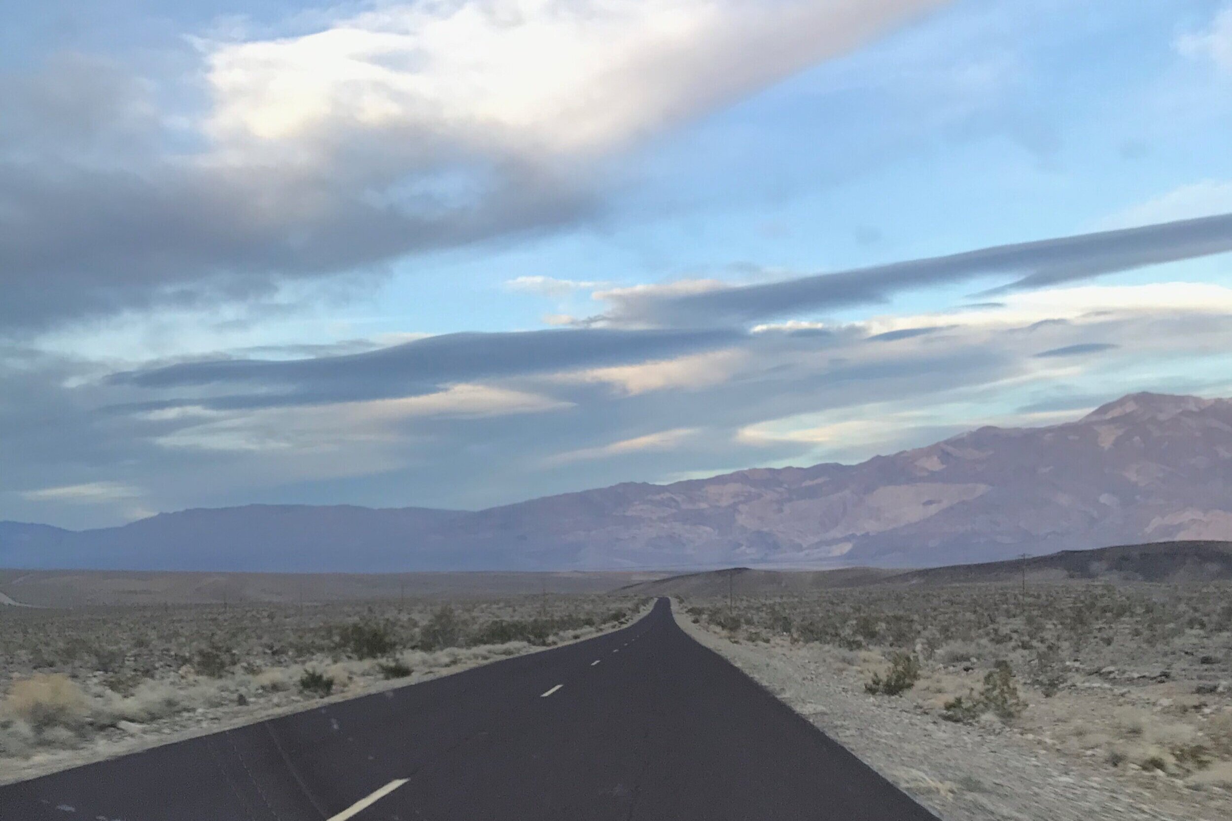  The road to Death Valley 
