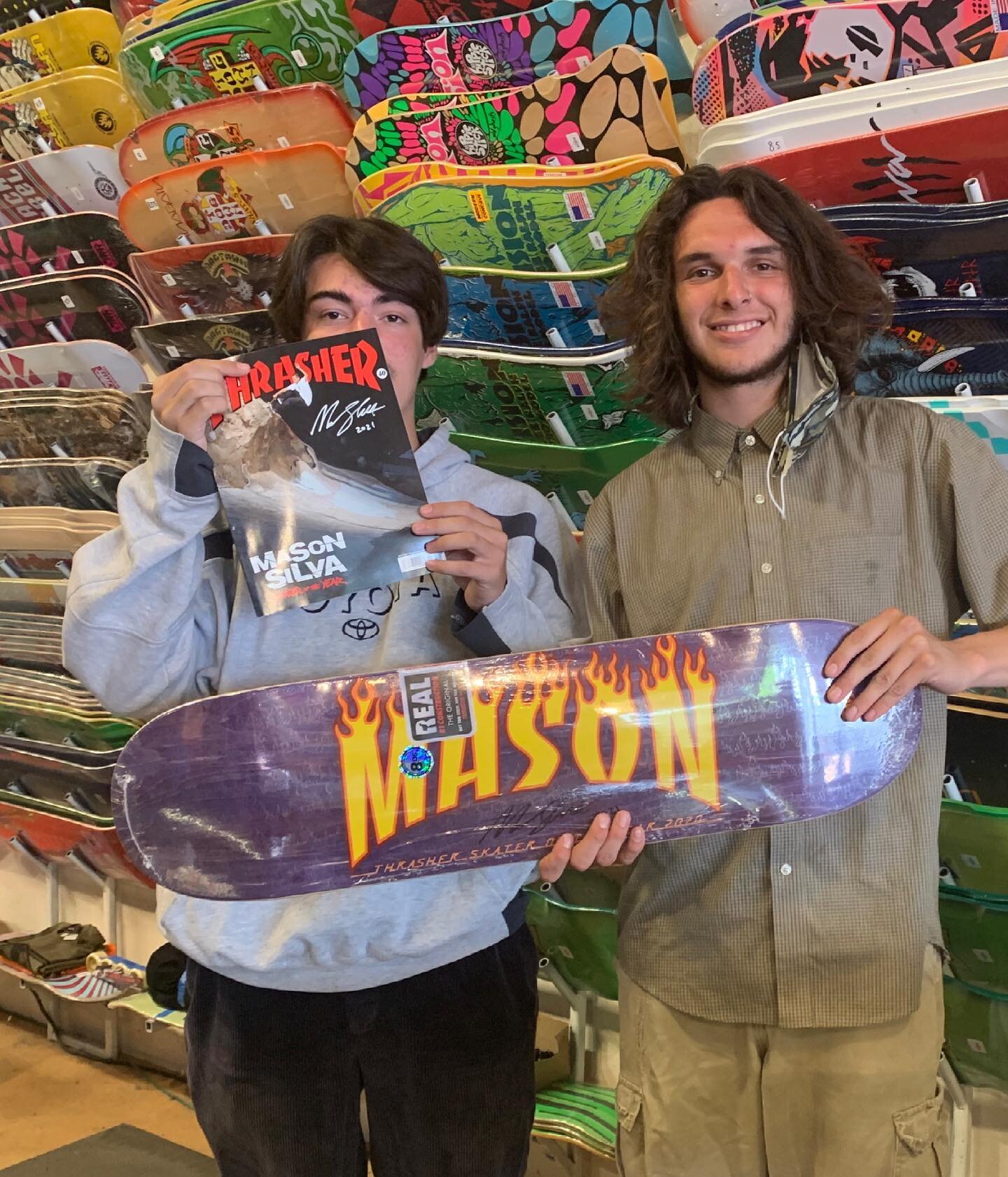 Thank you @goneschaub for the personal delivery of the @dlxsf @masonsilva promo. We are giving this deck to the first customer to build a new @realskateboards complete 🔥