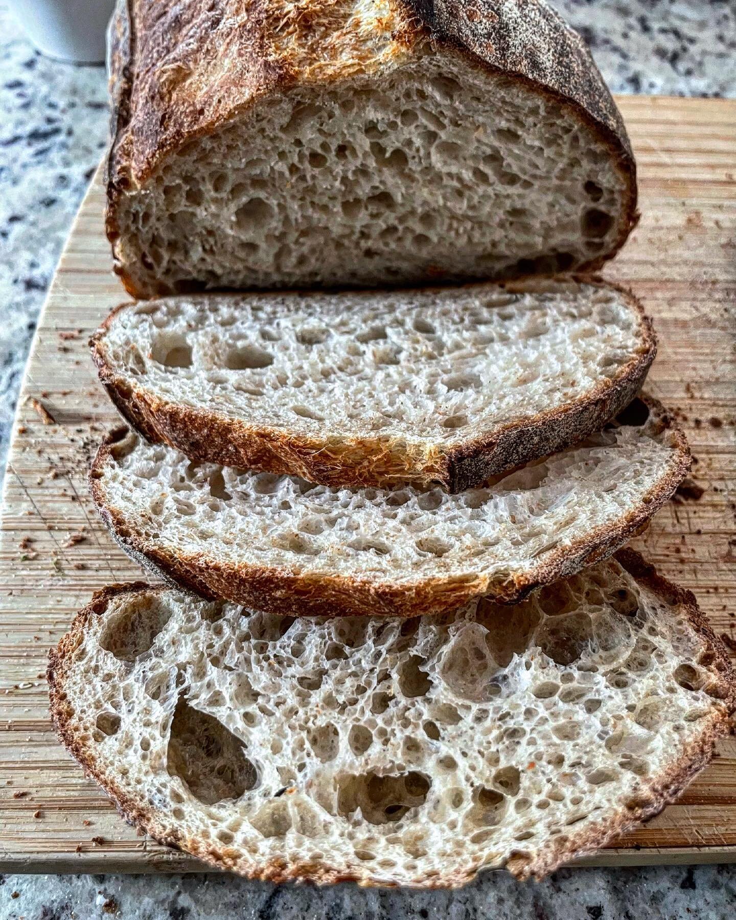 One slice of sourdough has more protein than an egg. Eat real bread, get 💪
.
One medium slice (65g) of sourdough has ~8g of protein. 
.
Hand make your own bread and you&rsquo;ll get a little workout in too.
.
Sustainably Made in Alaska with 100% org