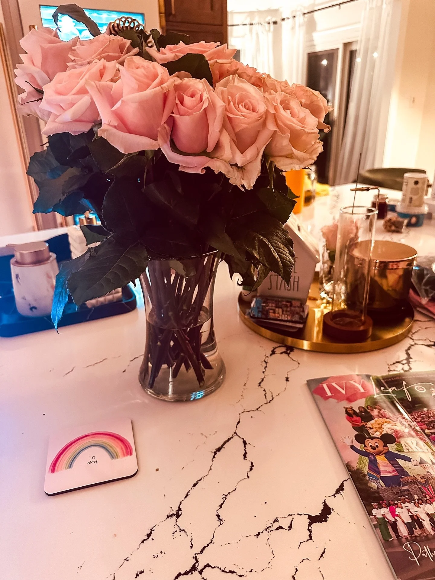 This past couple of weeks? A full whirlwind. 🌪️
Here&rsquo;s a little photo dump (no particular order):
▫️Our low-key 13th anniversary celebration
▫️Celebrated the birthday girl @jasmin13.g (and @primamcg put me on to Snapchat 😂)
▫️Enjoyed our new 
