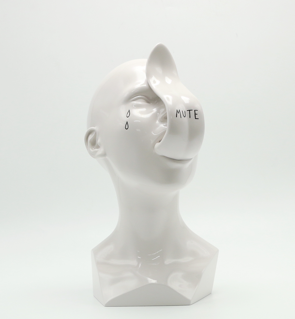 MuteWhite04.jpg