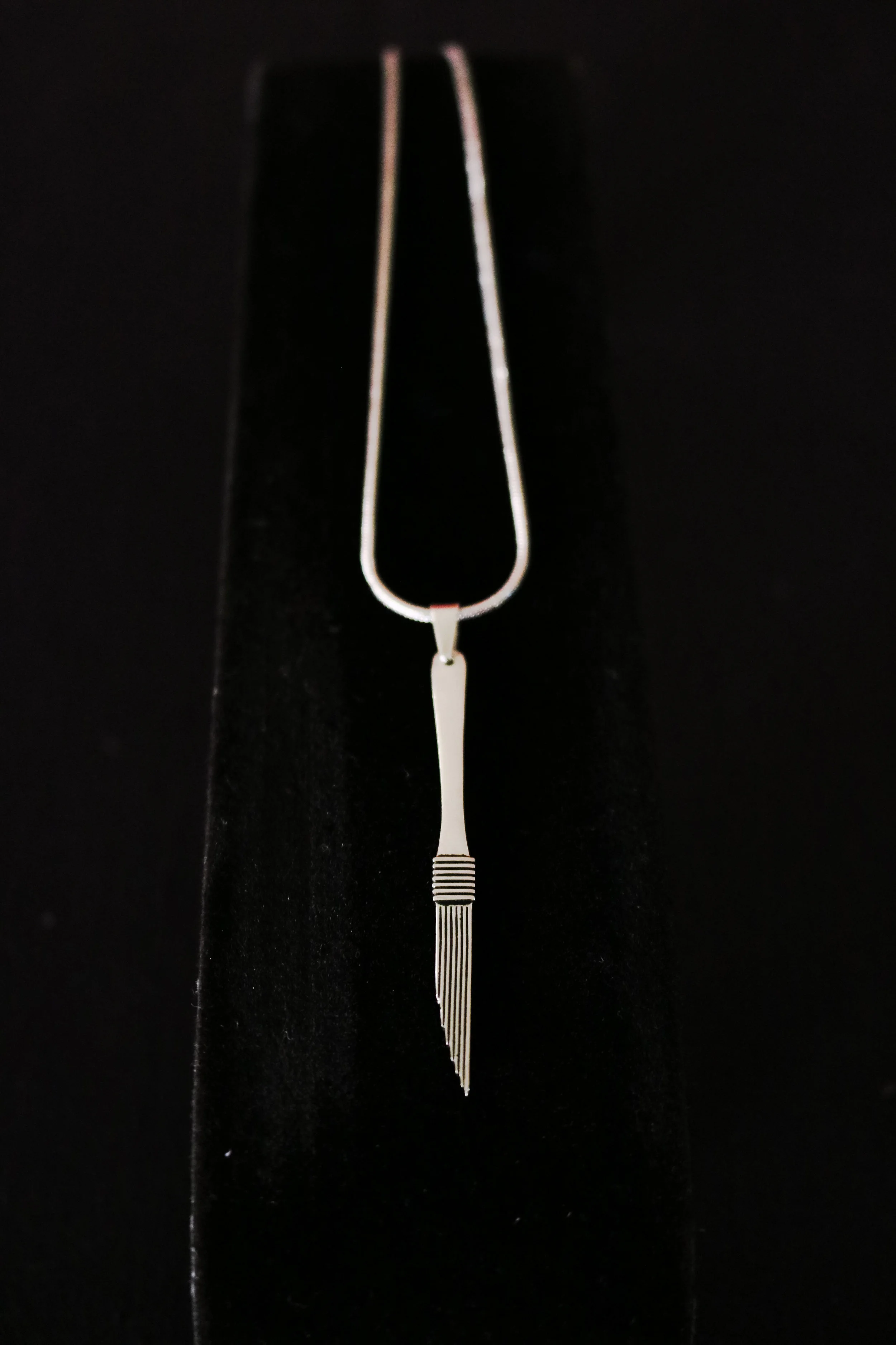 VHR Pinstriping Brush Necklace