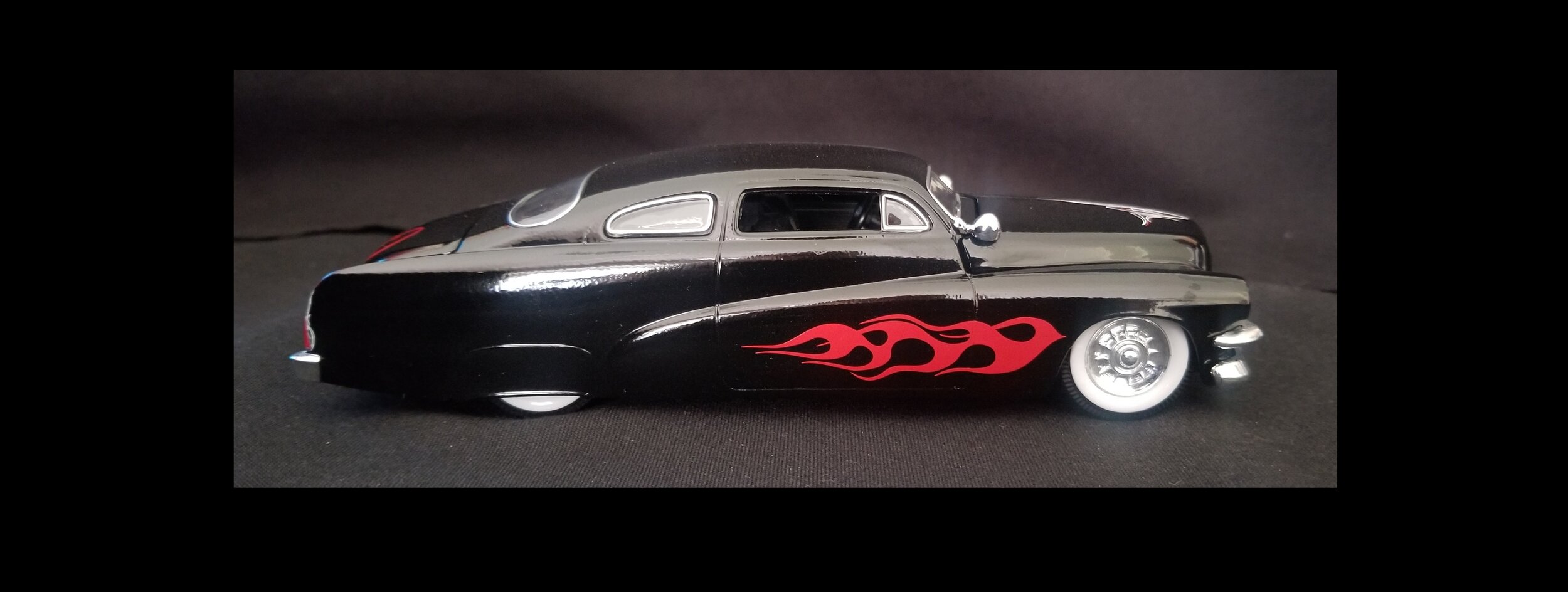 Limited Edition Von Hot Rod 1/25 Scale Die Cast 