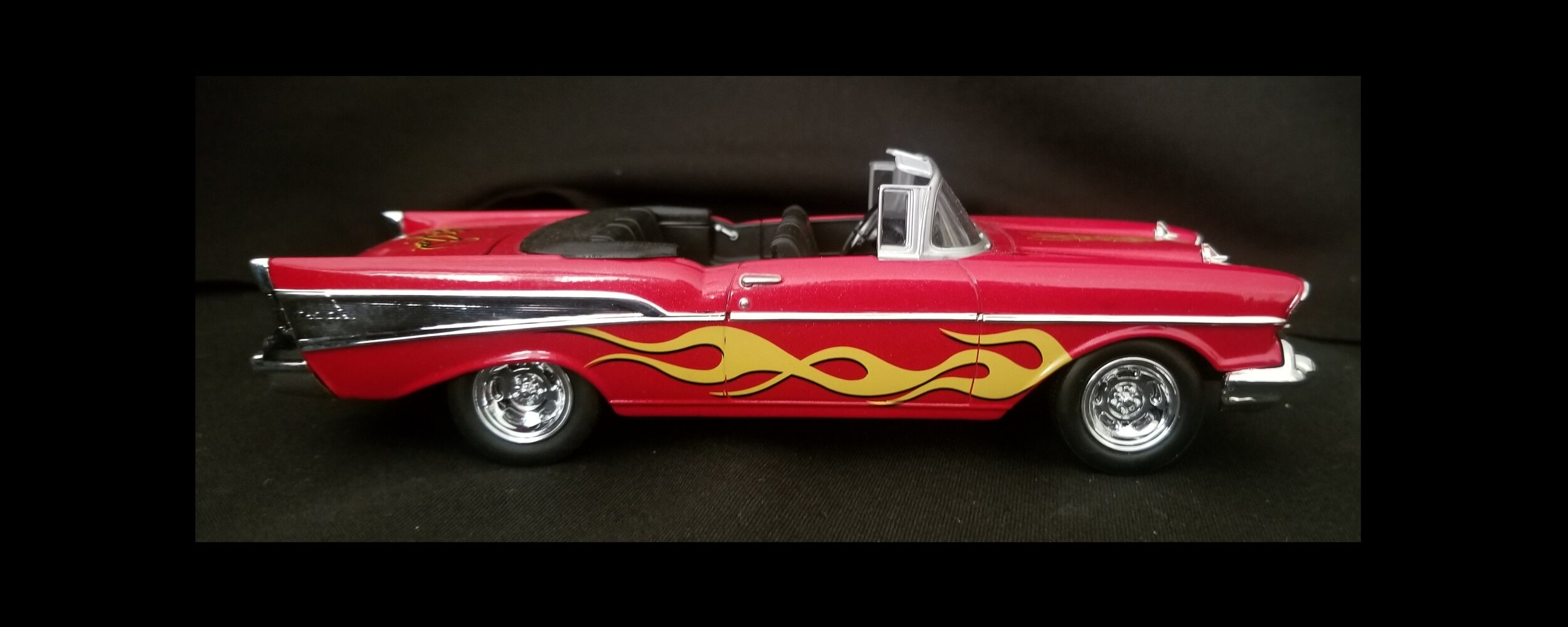 Limited Edition Von Hot Rod 1/25 Scale Die Cast 