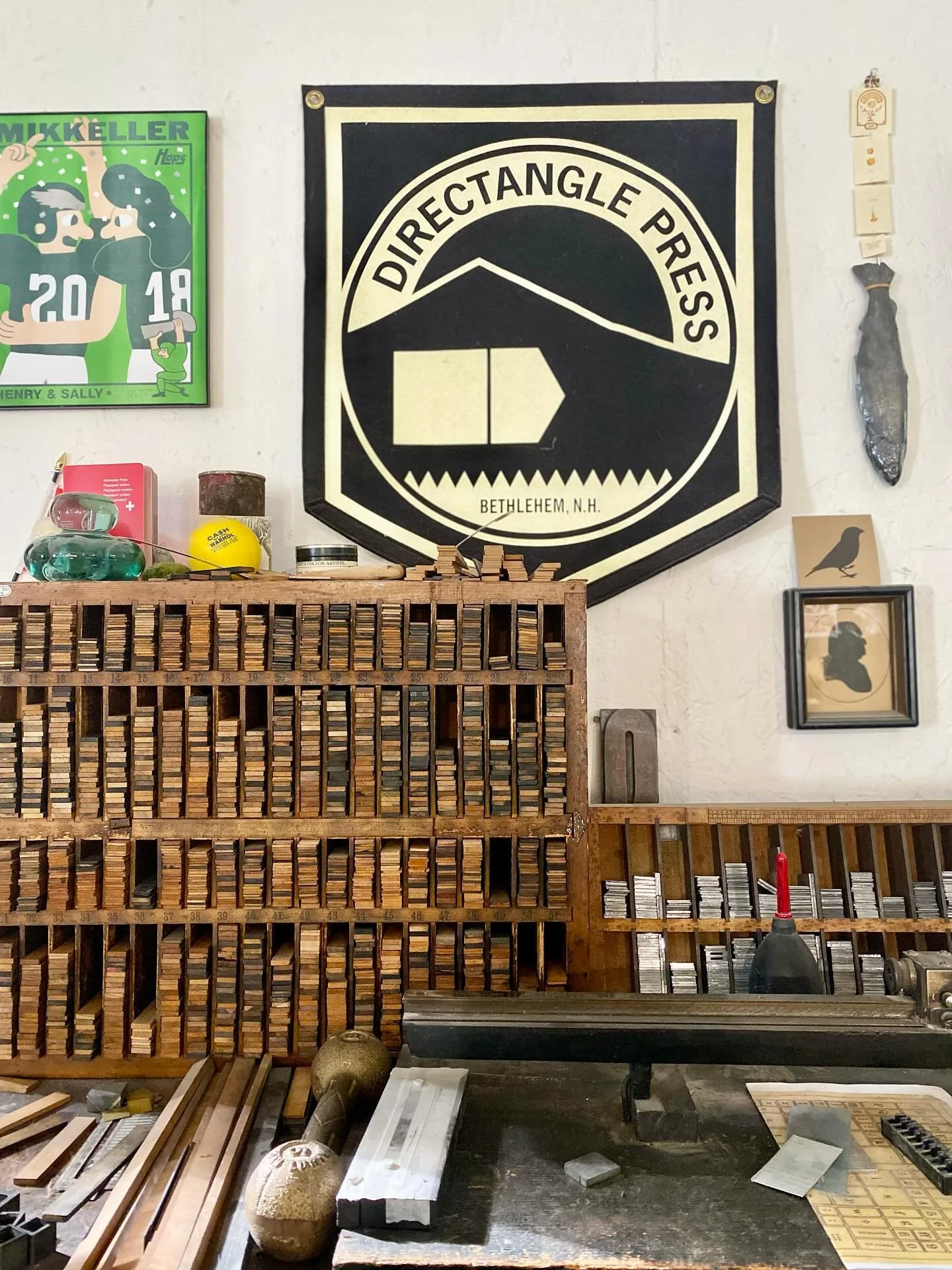 [slow to post] snapshots from an artist residency this August at Directangle Press, in the White Mountains foothills of New Hampshire. 

One week of making art, printing, playing, slowing down life, taking really really good care of myself, and meeti