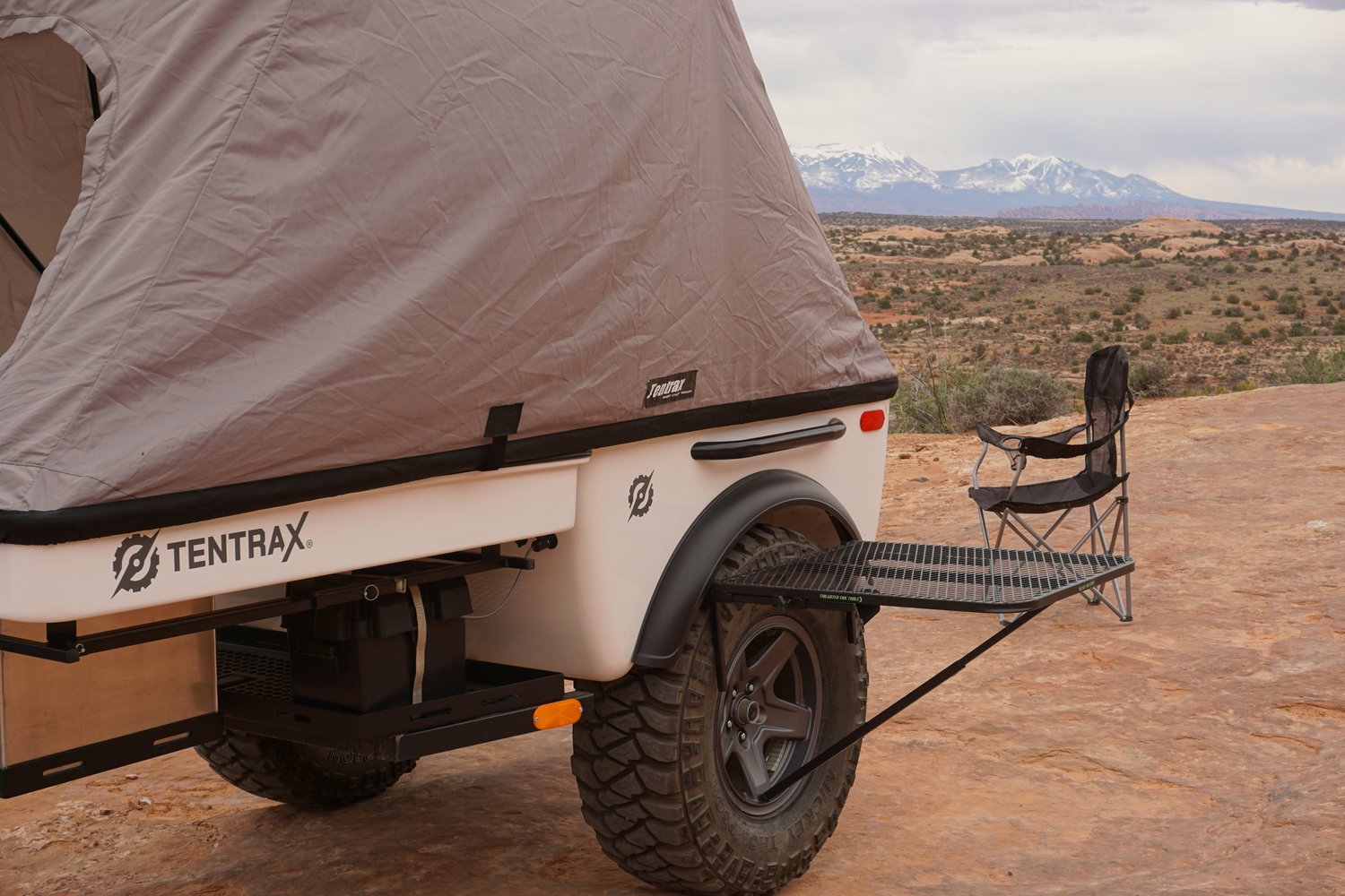 Tailgater Tire Table — TENTRAX