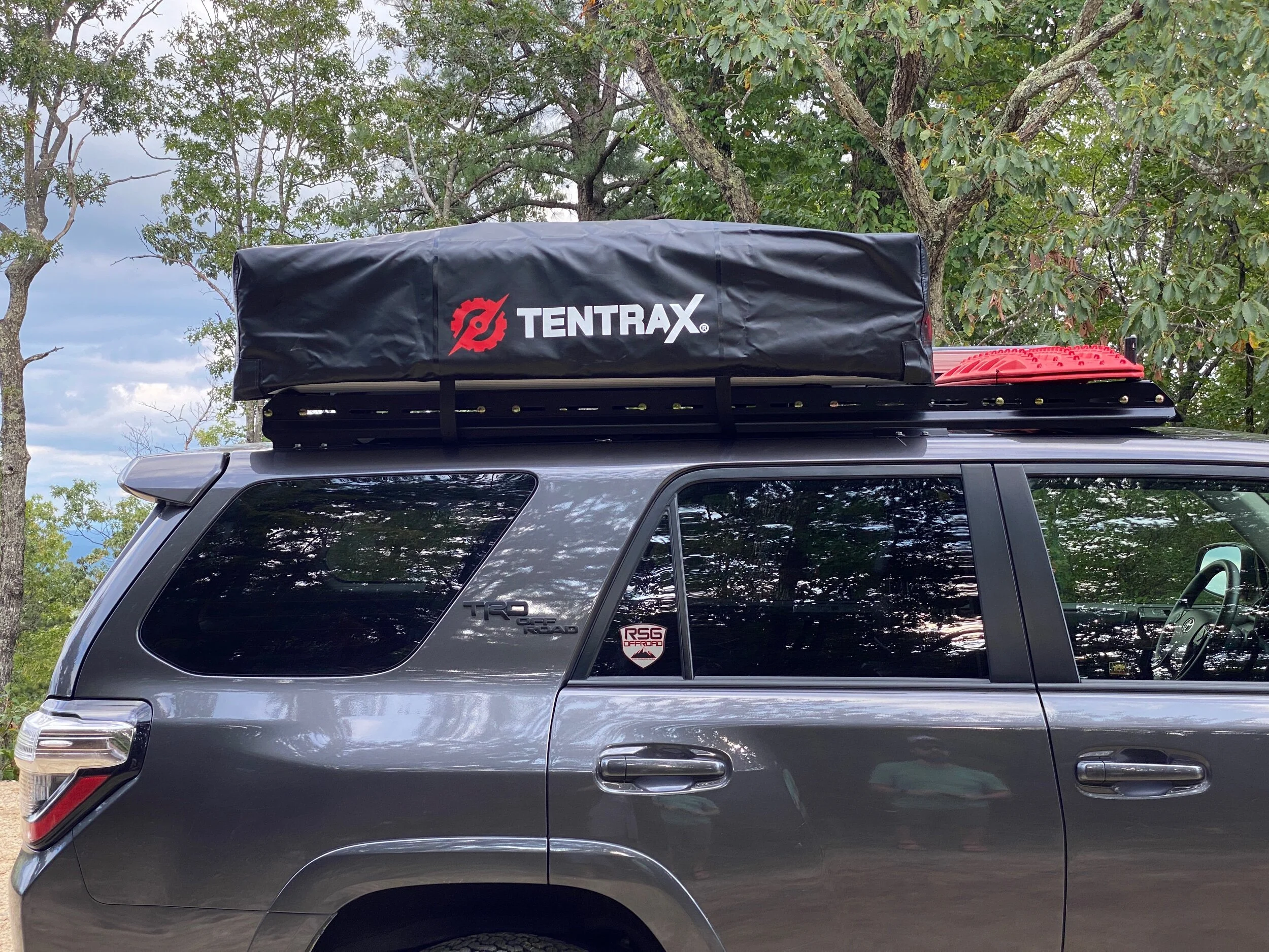 F0E18754-1E60-425D-8E03-965EF62B6E16