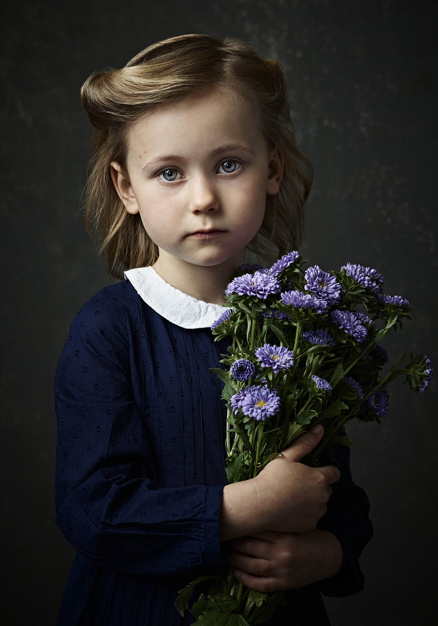 Nn Cute Child Model From Flower Studio