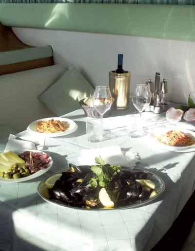 MINICROCIERA ARCIPELAGO DI LA MADDALENA GITA IN BARCA PRANZO SARDEGNA.webp