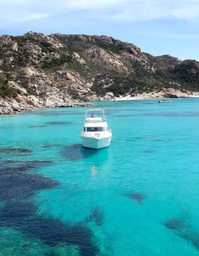 MINICROCIERA ARCIPELAGO DI LA MADDALENA GITA IN BARCA.webp