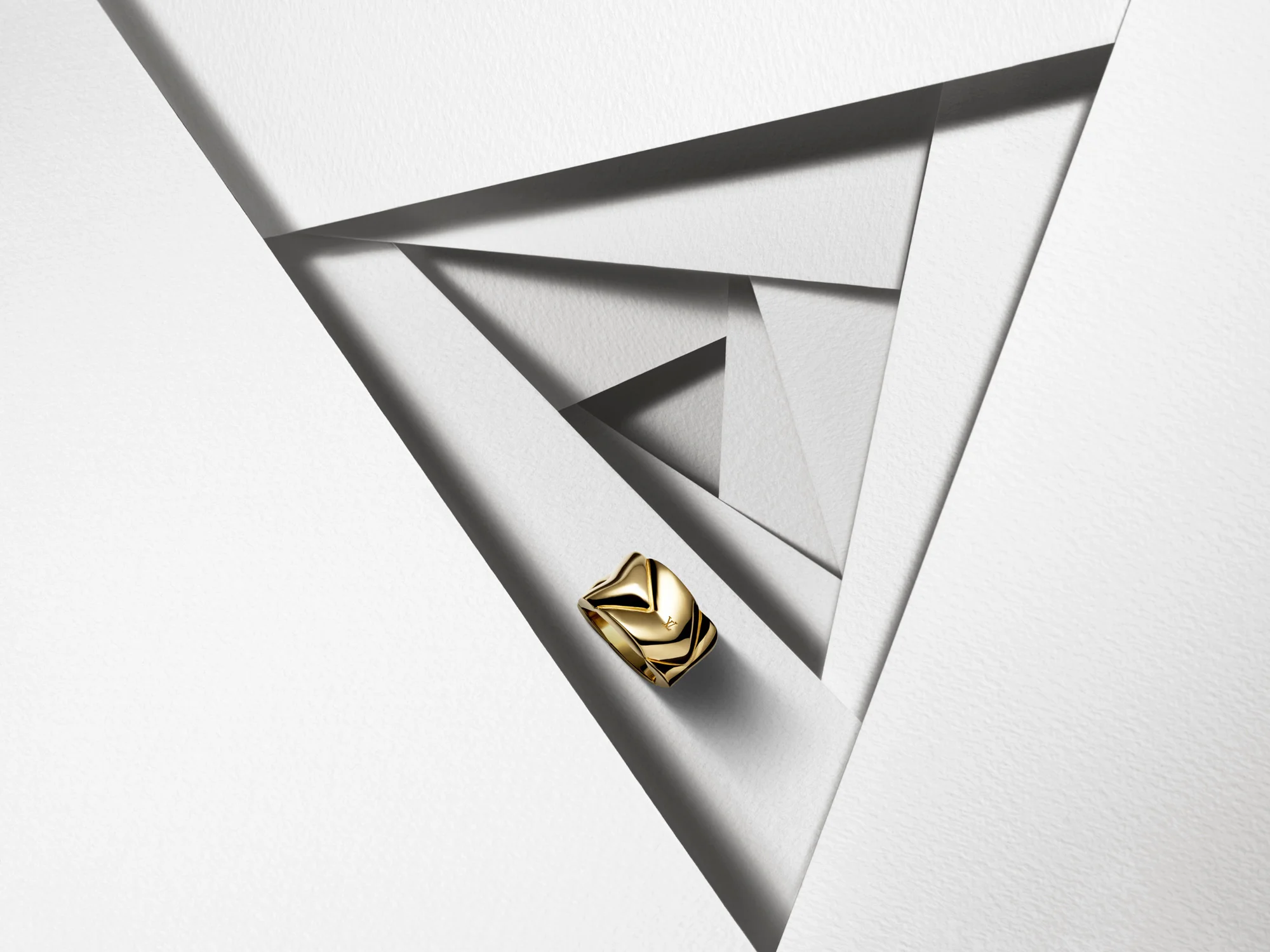 christurner-Louis-Vuitton-V-Jewelry-2.jpg