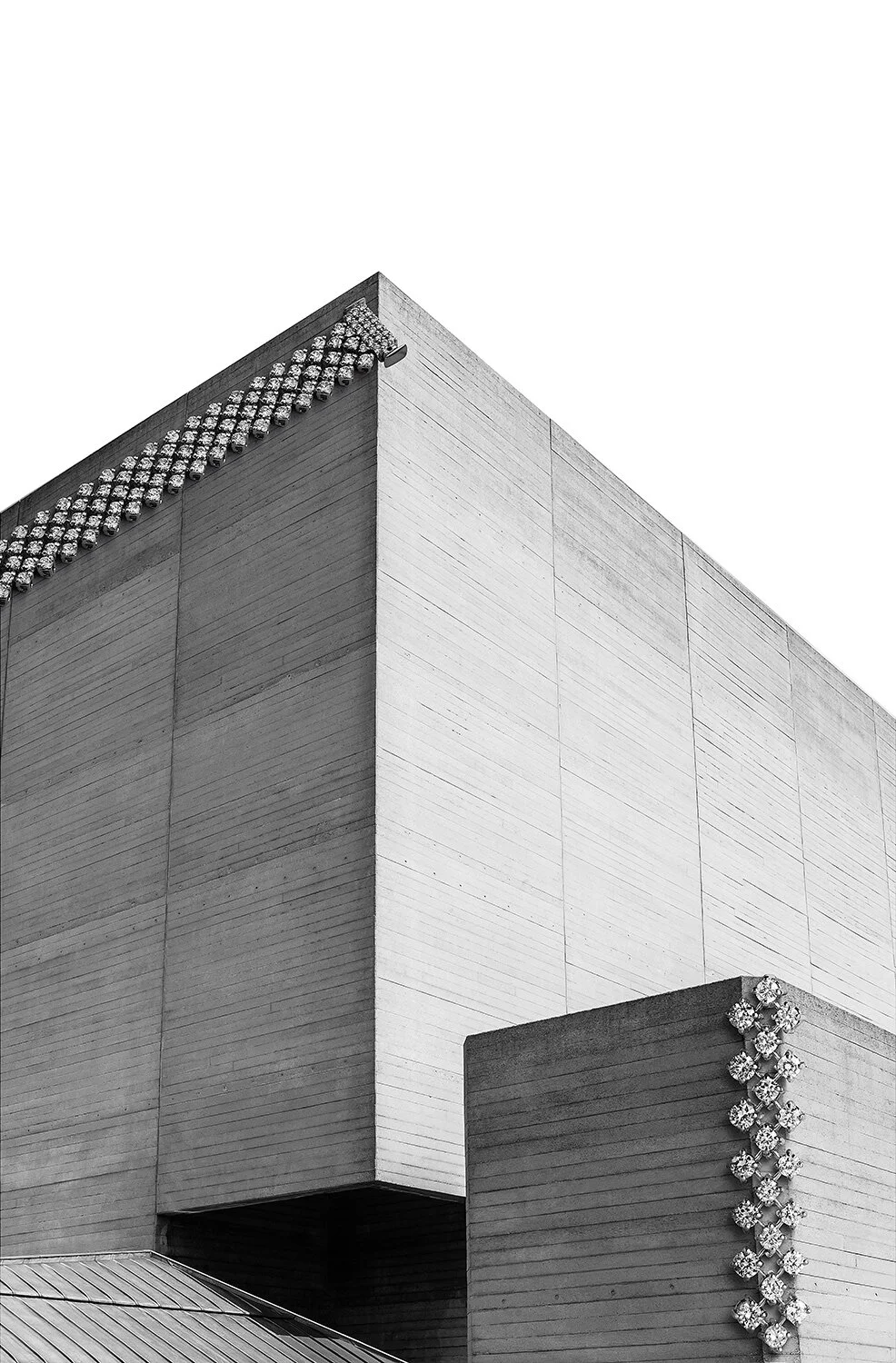 christurner-Schon-Brutalist-Asprey-jewellery.jpg