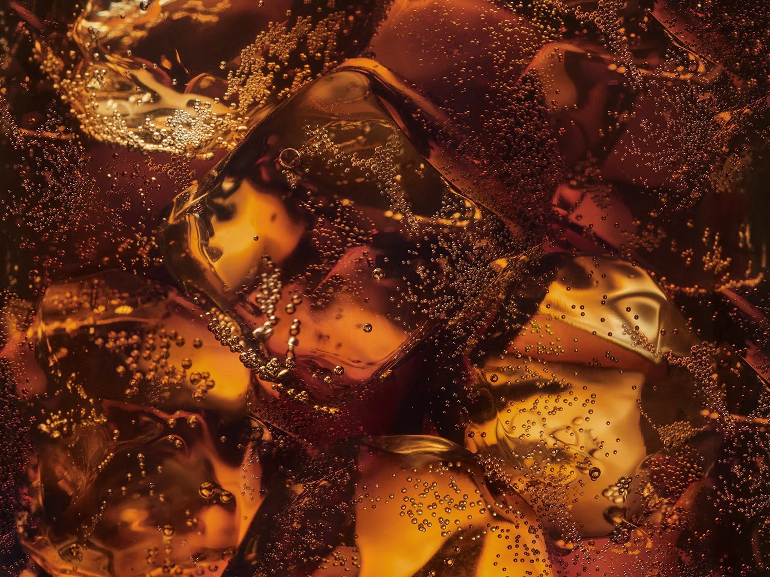 christurner-coke-bubbles+ice.jpg