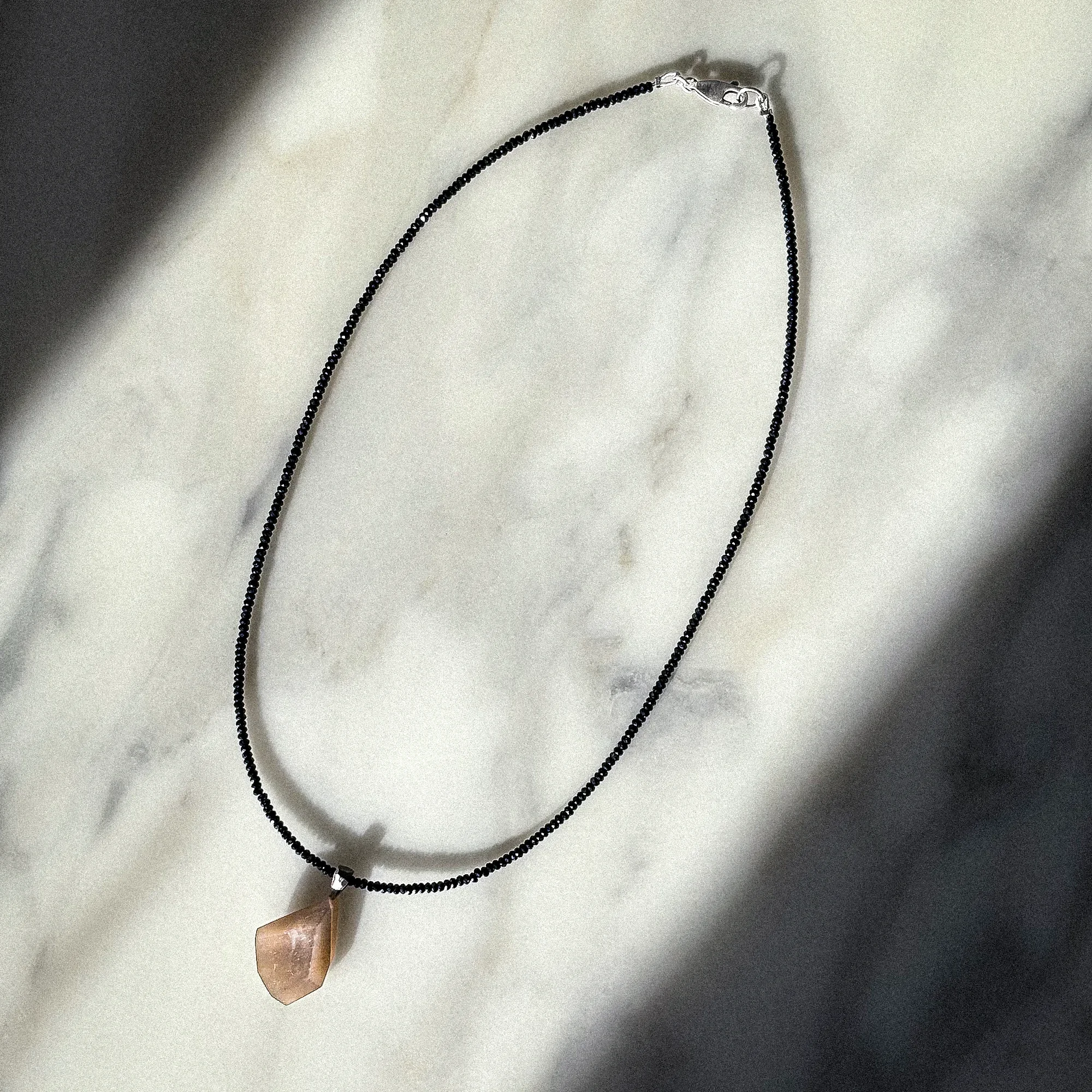 heinrich_ Kette Moonstone_image0.webp