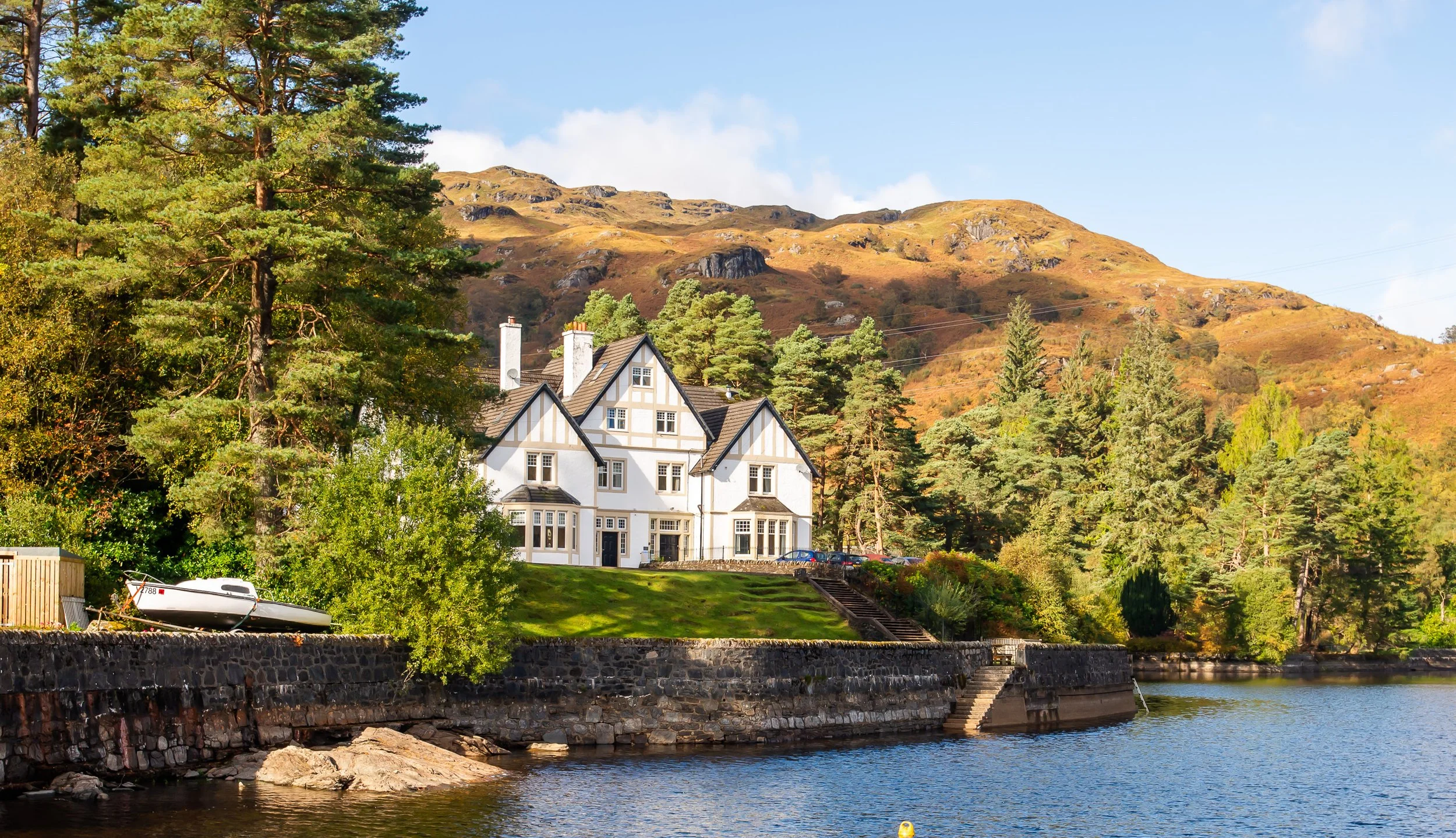 Stronachlachar-Lodge.jpg