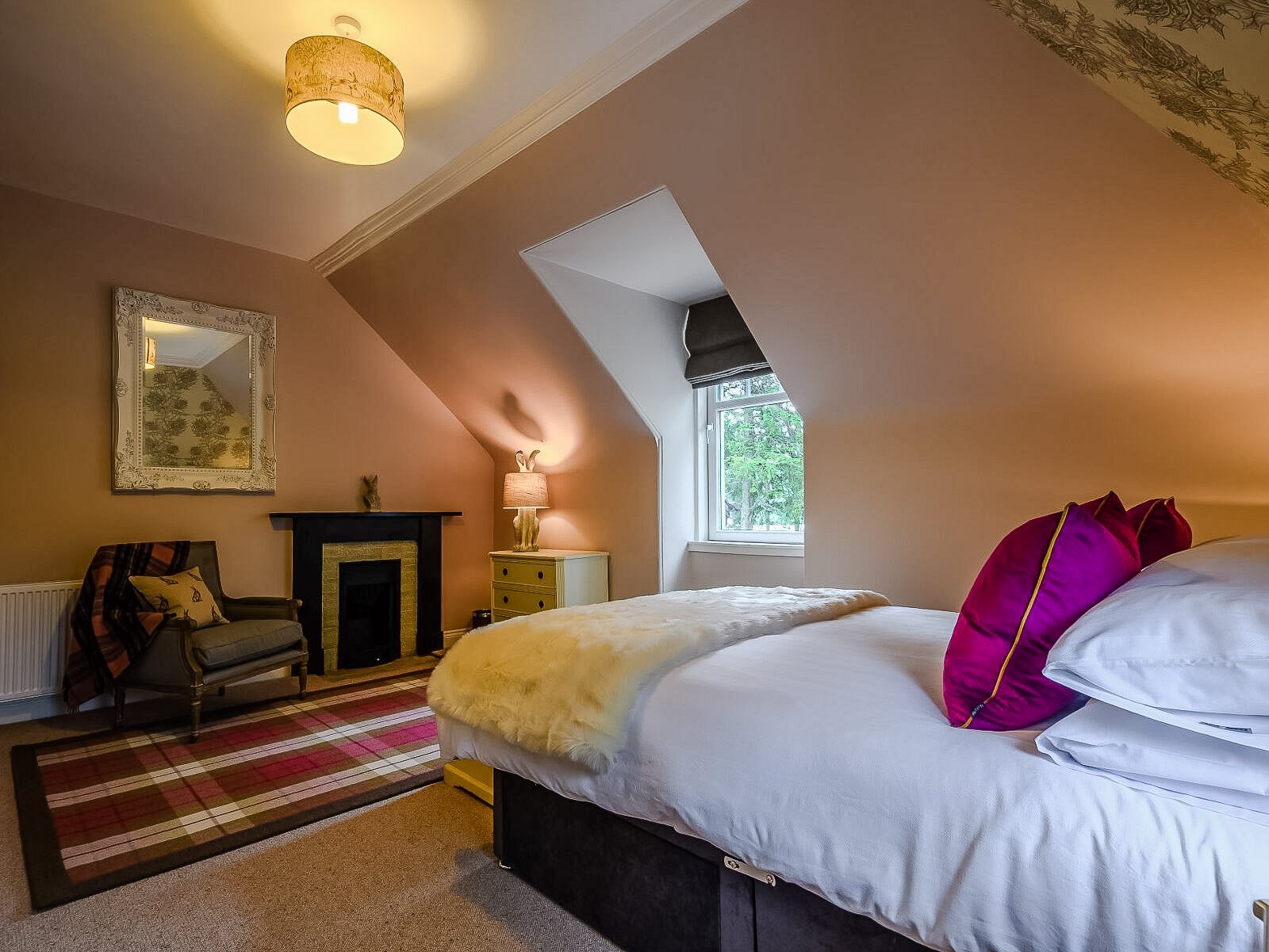 Wattie-Cottage-Stronachlachar-Loch-Katrine-8.jpg