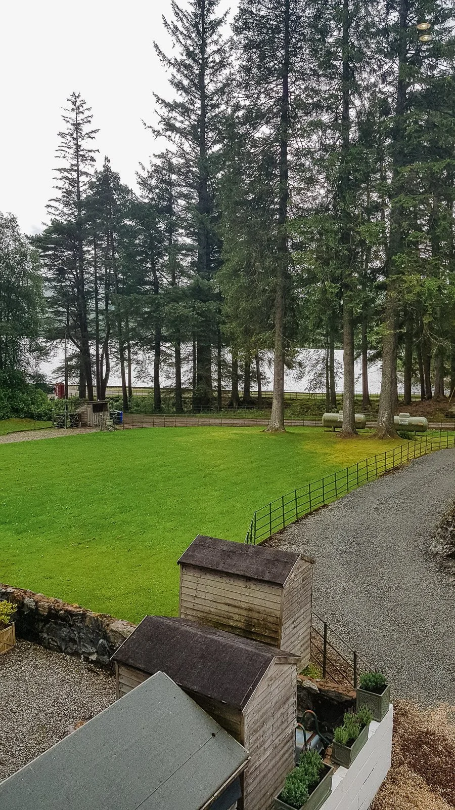 Scott-Cottage-Stronachlachar-Loch-Katrine-3.jpg