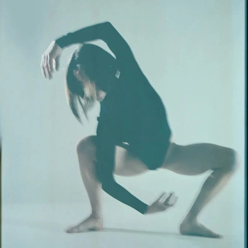 F O R M - when we move we feel, when we feel we move. The amazing @holly_walshx shot on #yashicat3 #kodakportra160
.
.
.
.
.
.
.
.
.
#personalproject #woman #form #femaleform #exploreyourself #cornwallfashionphotographer #cornwallphotographer #portra