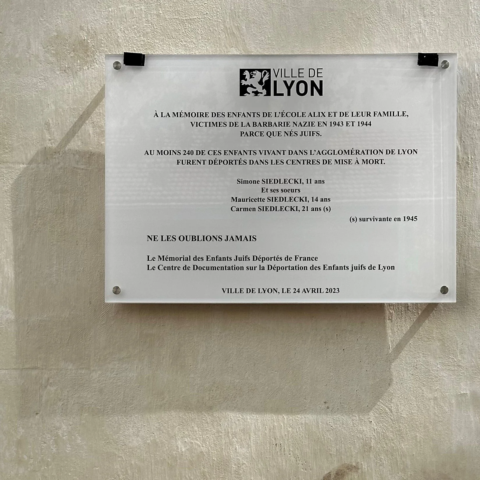 Enfants Siedlecki, plaque école Alix (69002 Lyon)