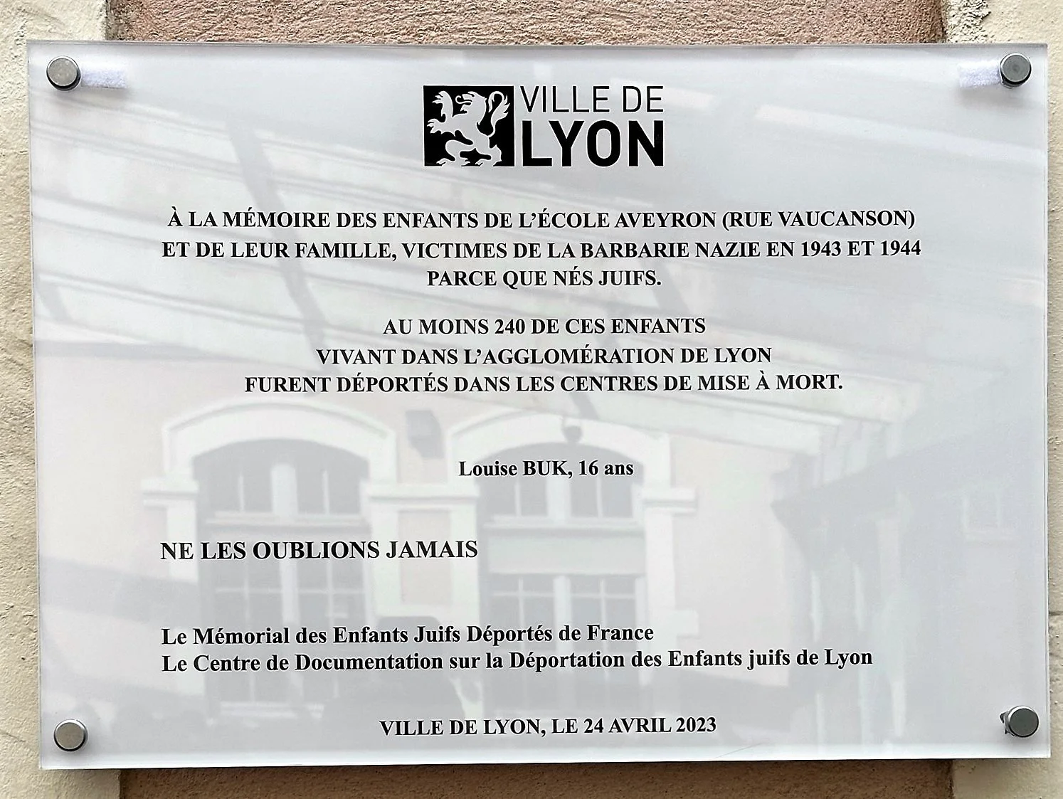 Louise Buk, plaque école Aveyron (69001 Lyon)