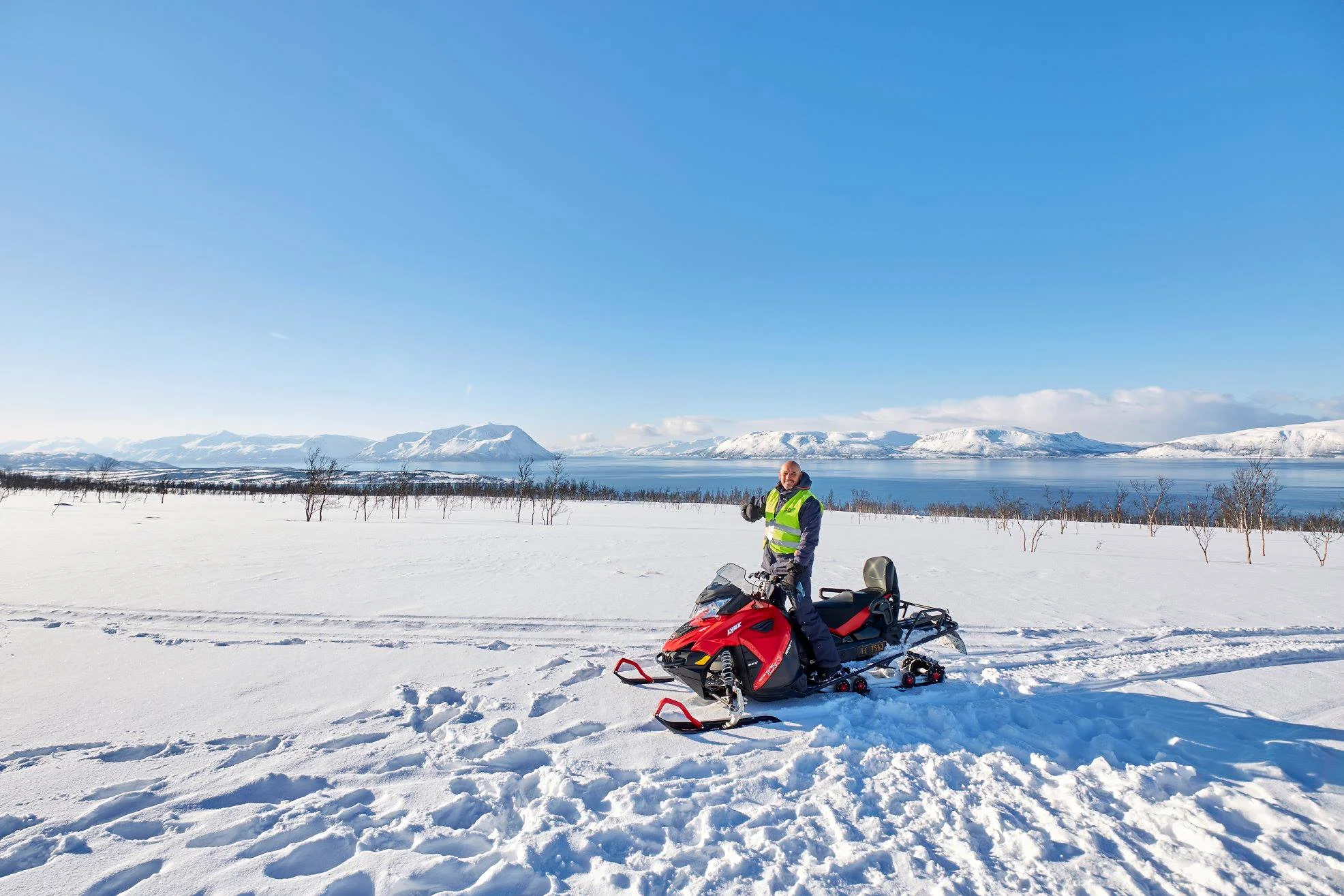 Snowmobile Arctic Cruise In Norway 4.jpg