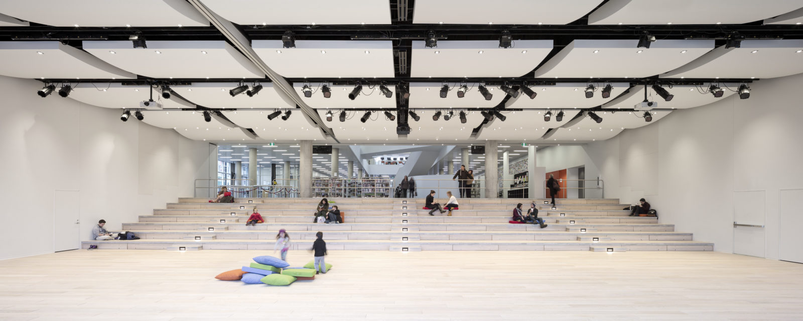 05-HCL-Performance-Space-High-Res.jpg