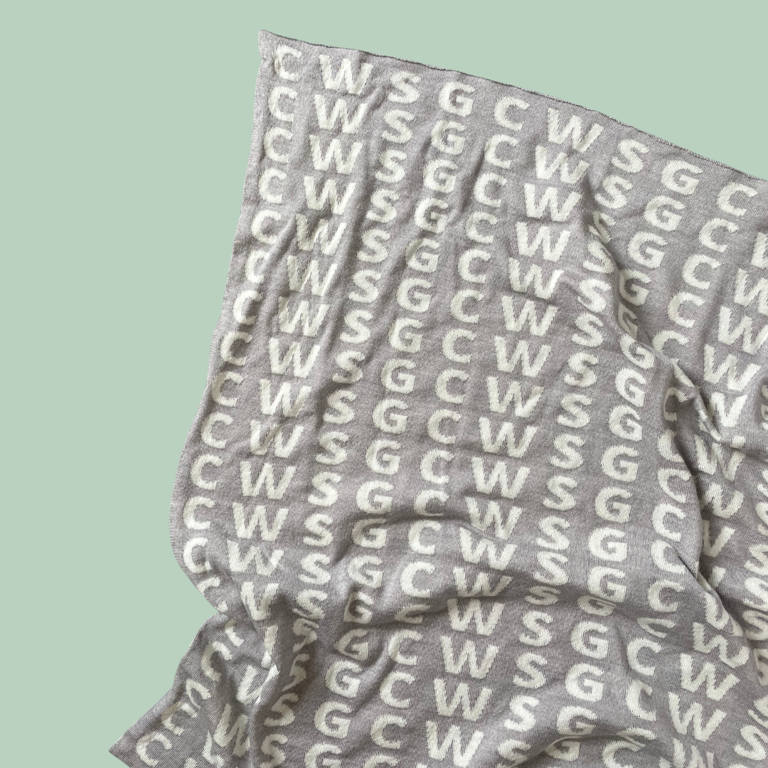 CWSG BABY BLANKET LLWYD — A L I S K N I T S