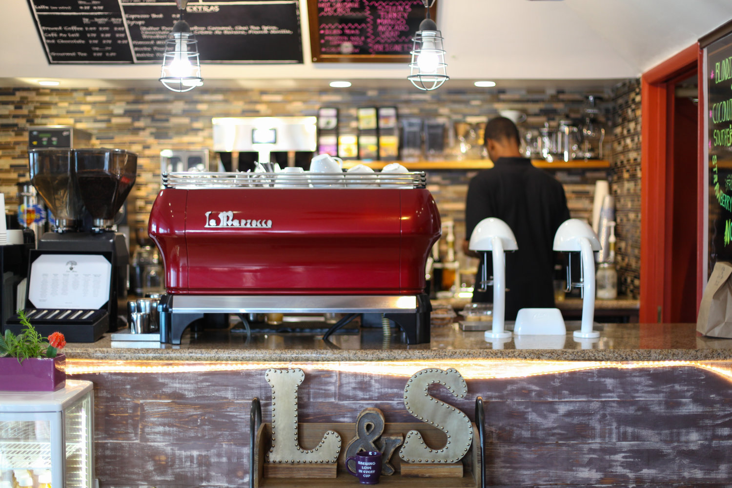 Louis+and+Steens+-+Coffee+in+the+Bahamas+-+Specialty+Coffee+Caribbean (1).jpeg