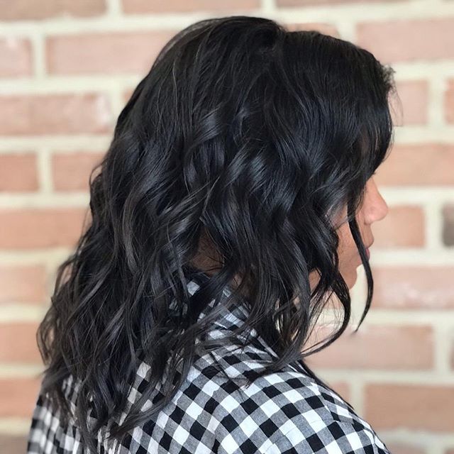 Feelin' casual and curly with this be beachy look🌊☀️⁠⠀
⁠⠀
⁠⠀
⁠⠀
⁠⠀
⁠⠀
⁠⠀
⁠⠀
⁠⠀
⁠⠀⁠⠀
#beyoushinetrue #mybebar #beachywaves #beachwaves #beachyhair #beachhairinspo ⁠⠀⁠⠀⁠⠀
#mydubai #uae⁠⠀⁠⠀⁠⠀
⁠⠀⁠⠀
⁠⠀
⁠⠀
⁠⠀
⁠⠀
⁠⠀
⁠⠀