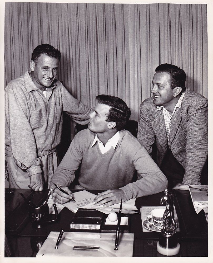  Spring 1953   The Caine Mutiny  Producer Stanley Kramer (left) and Director Edward Dymtryk flank Bob as he signs his Columbia contract. No indication of this photograph ever being published. Columbia Pictures photographer assumed. Probably made in K