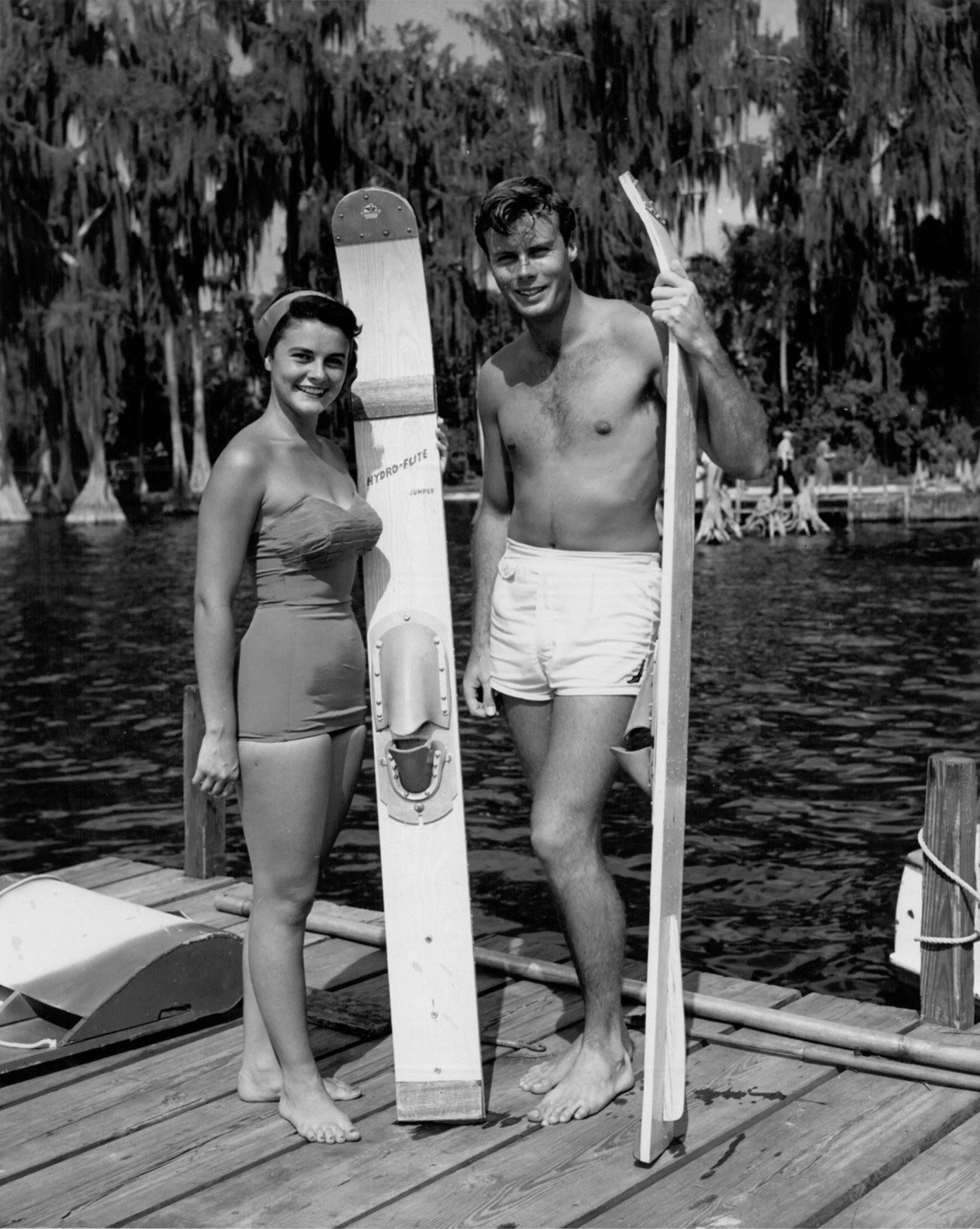  Above: Feb./March 1955, Cypress Gardens, Fla.  “Not only do I have fond memories of Bob Francis but I have fonder memories of the weekend with Bob and the girls at Cypress Gardens in Florida.”  Source: Joe Hyams, letter, June 8, 1992  Below:  St. Pe