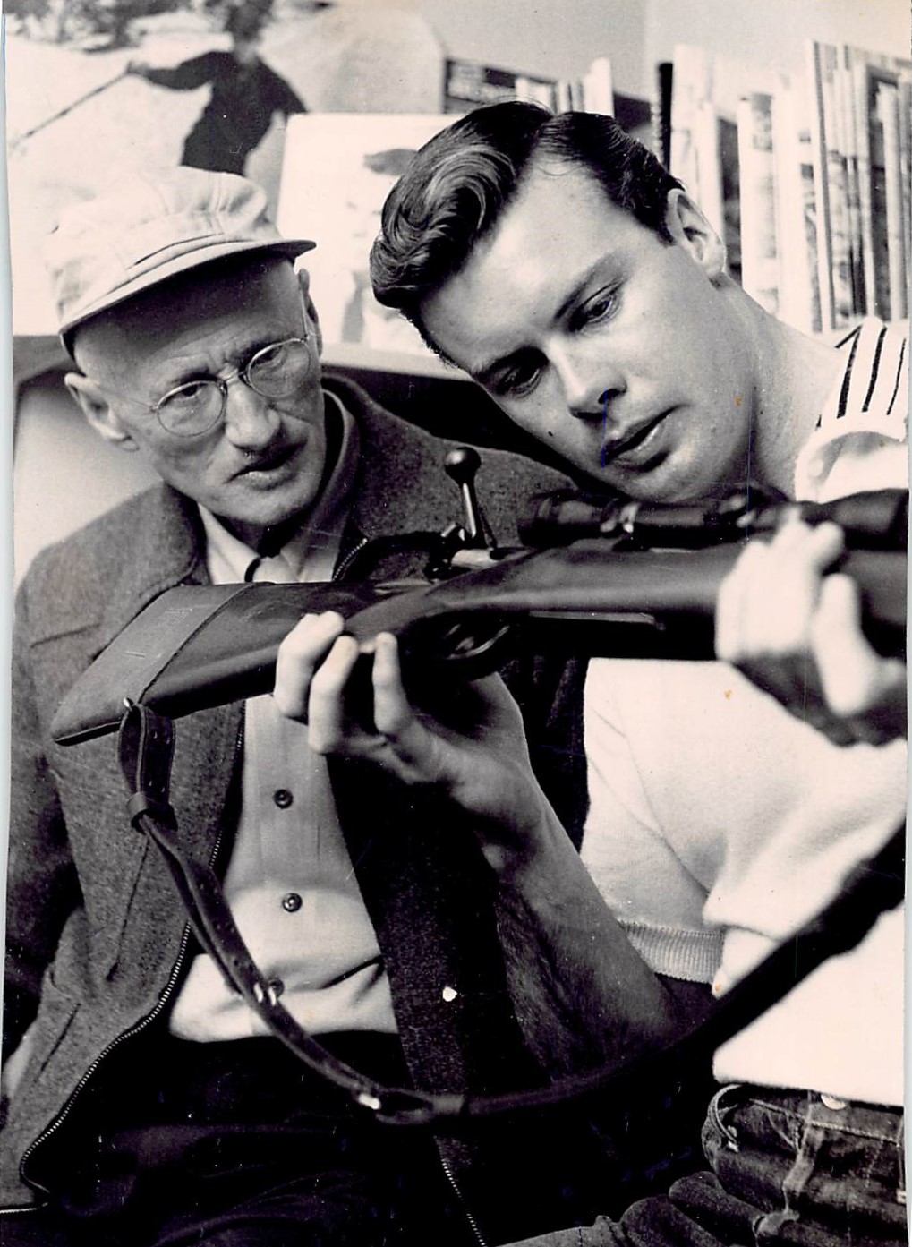  Jim Francis and Bob in what appears to be a bedroom at 212, c. Jan. 1955.  This and next photo made by Larry Barberi for Globe Photos, New York City, for “Weekend with the Folks”/”A Day to Loaf,”  Screenland , July 1955. 