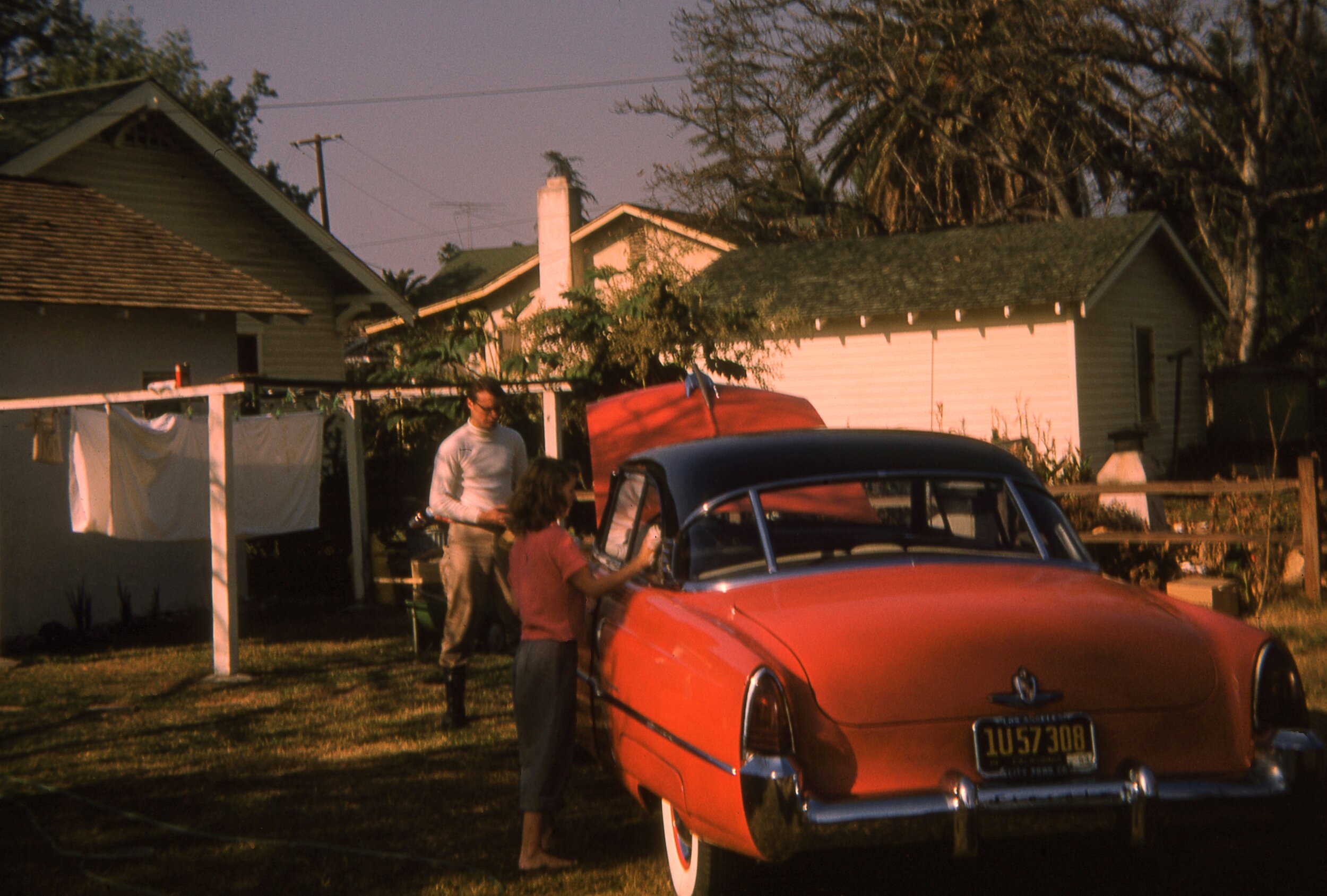 BF 138-Bob washing Lincoln (002).jpg