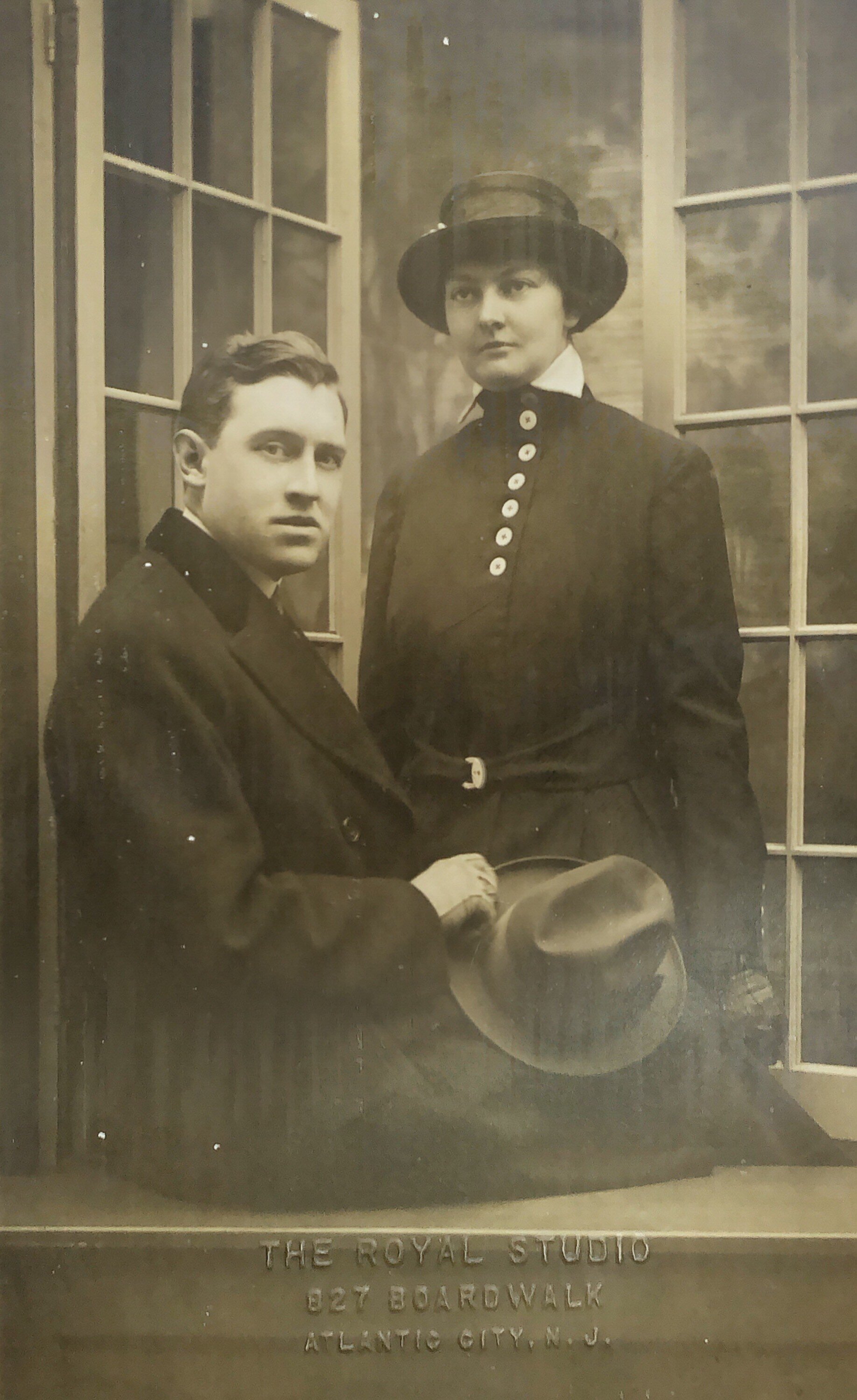  Sandy’s parents, Harold Sniftan (?) Robins and Janet Lynett Robins, c 1916 