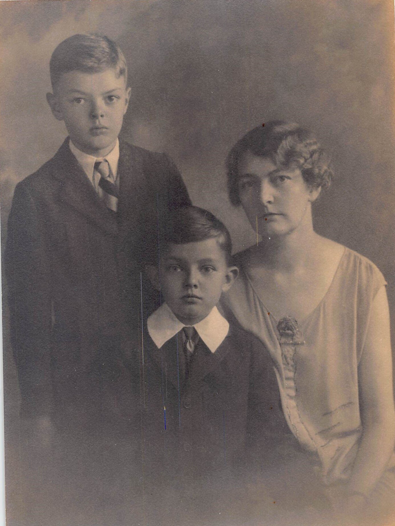  Sandy, David, and their mother, c early 1930s 