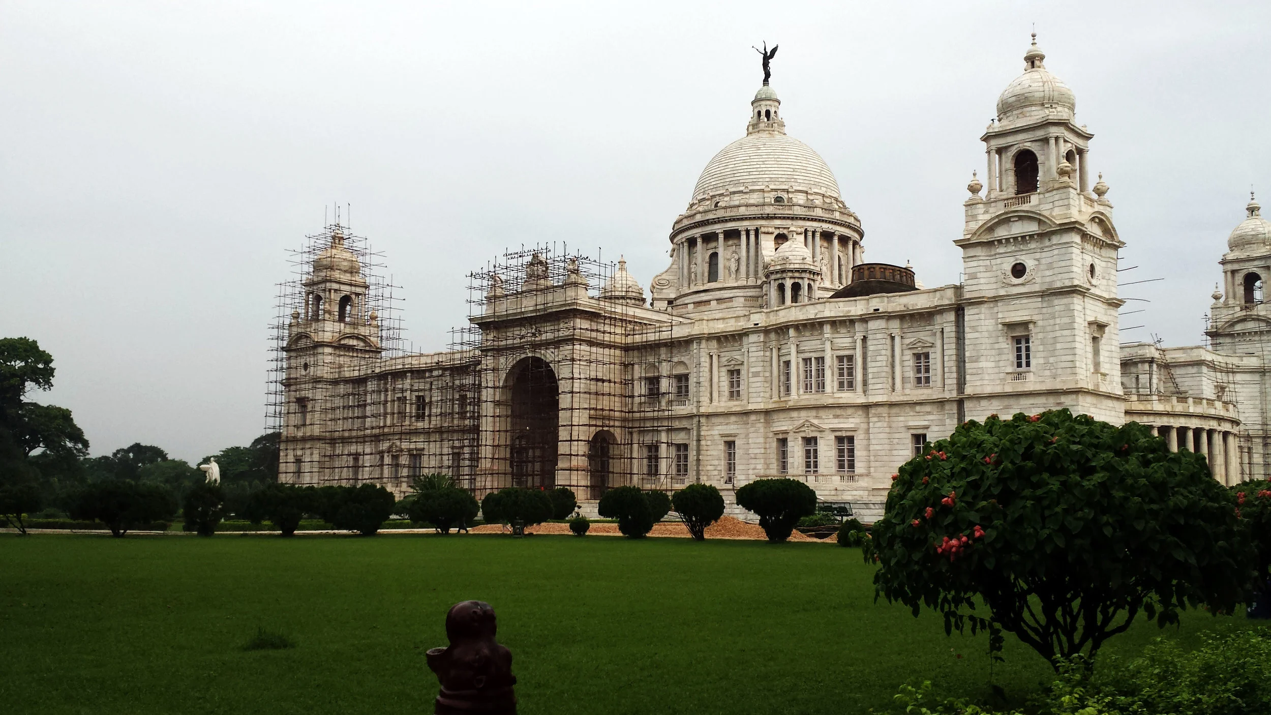 Victorian Memorial.jpg