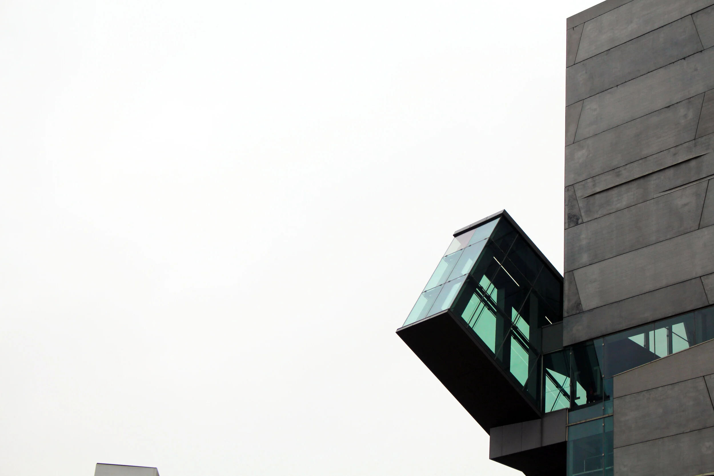 Perot Museum Fog_Cantilever.jpg