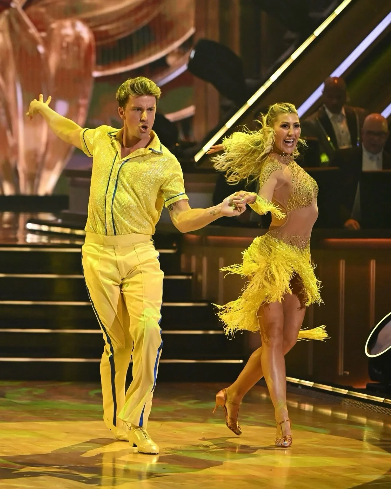 The ballroom is BACK 🪩✨ Who&rsquo;s your front runner?!

📸 @dancingwiththestars 

#dwts #dancingwiththestars