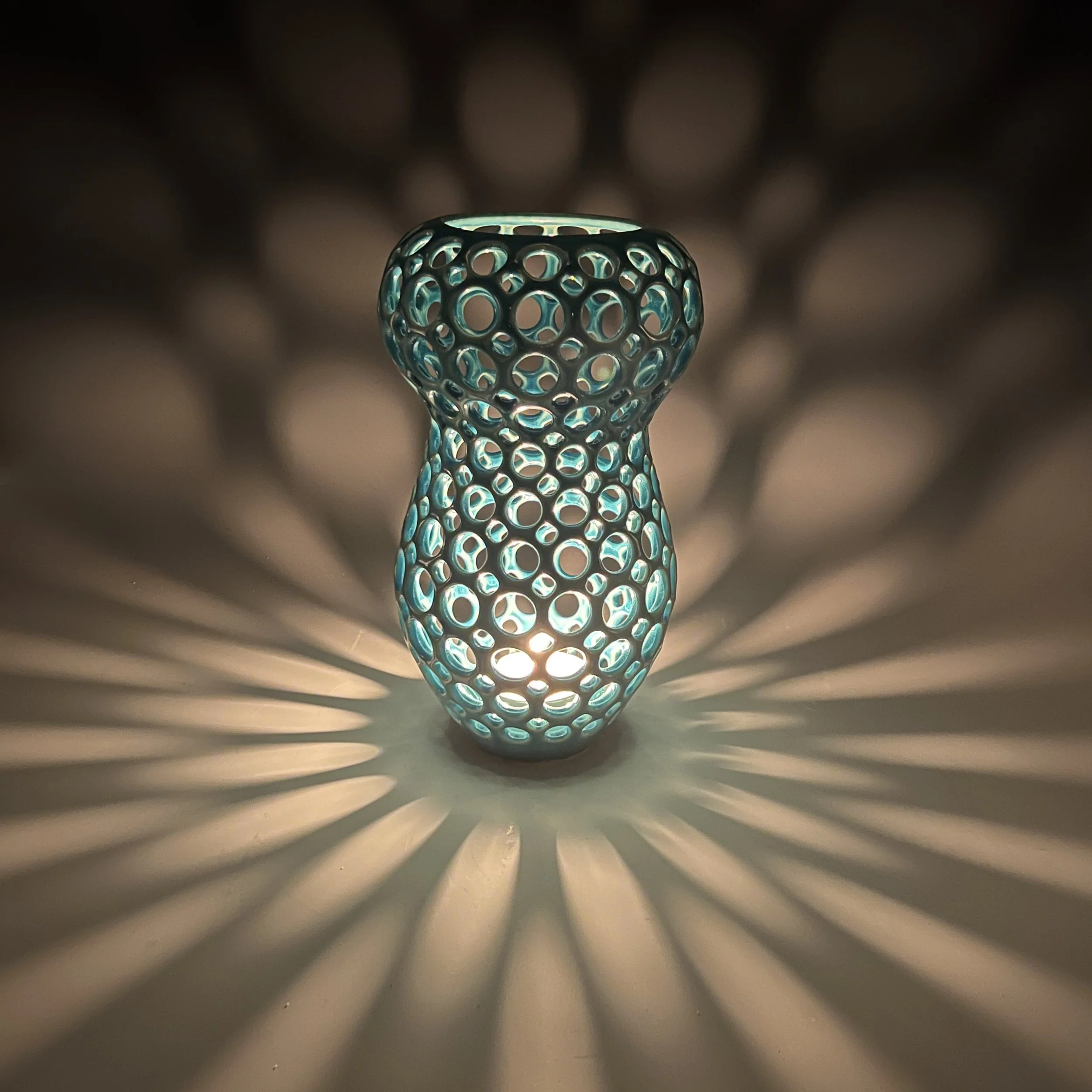 lynne_meade_amelie_femme_turquoise_candle.JPG