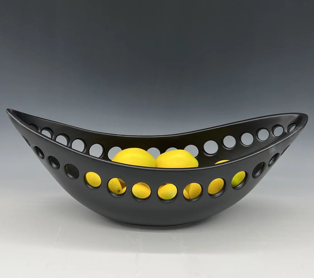 lynne_meade_black_oblong_lemons_smaller_bowl.JPG