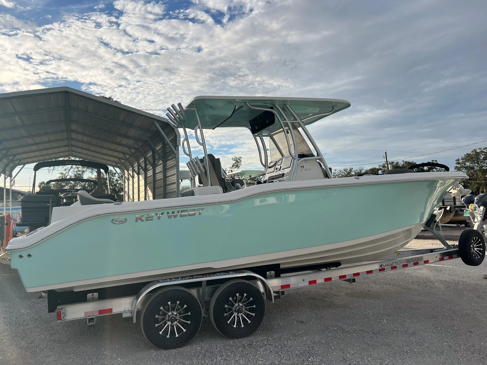 2026 263 FAMILY SPORTSMAN CENTER CONSOLE w/ YAMAHA TWIN F300 MOTORS