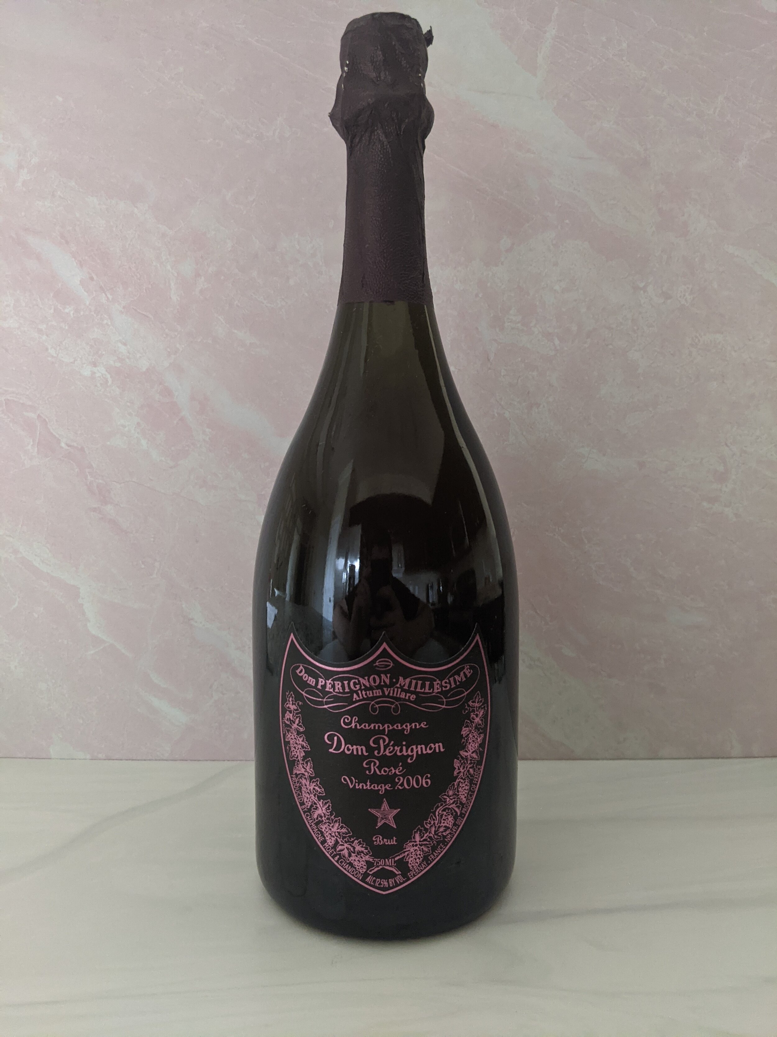 Moet & Chandon Champagne Grand Vintage Rose, 2004 -  750 ml bottle