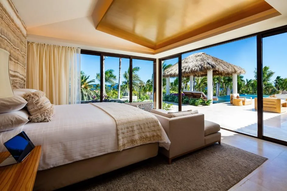 OneAndOnly_Palmilla_Accommodation_VillaOne_MasterBedRoom_002_MR.jpg