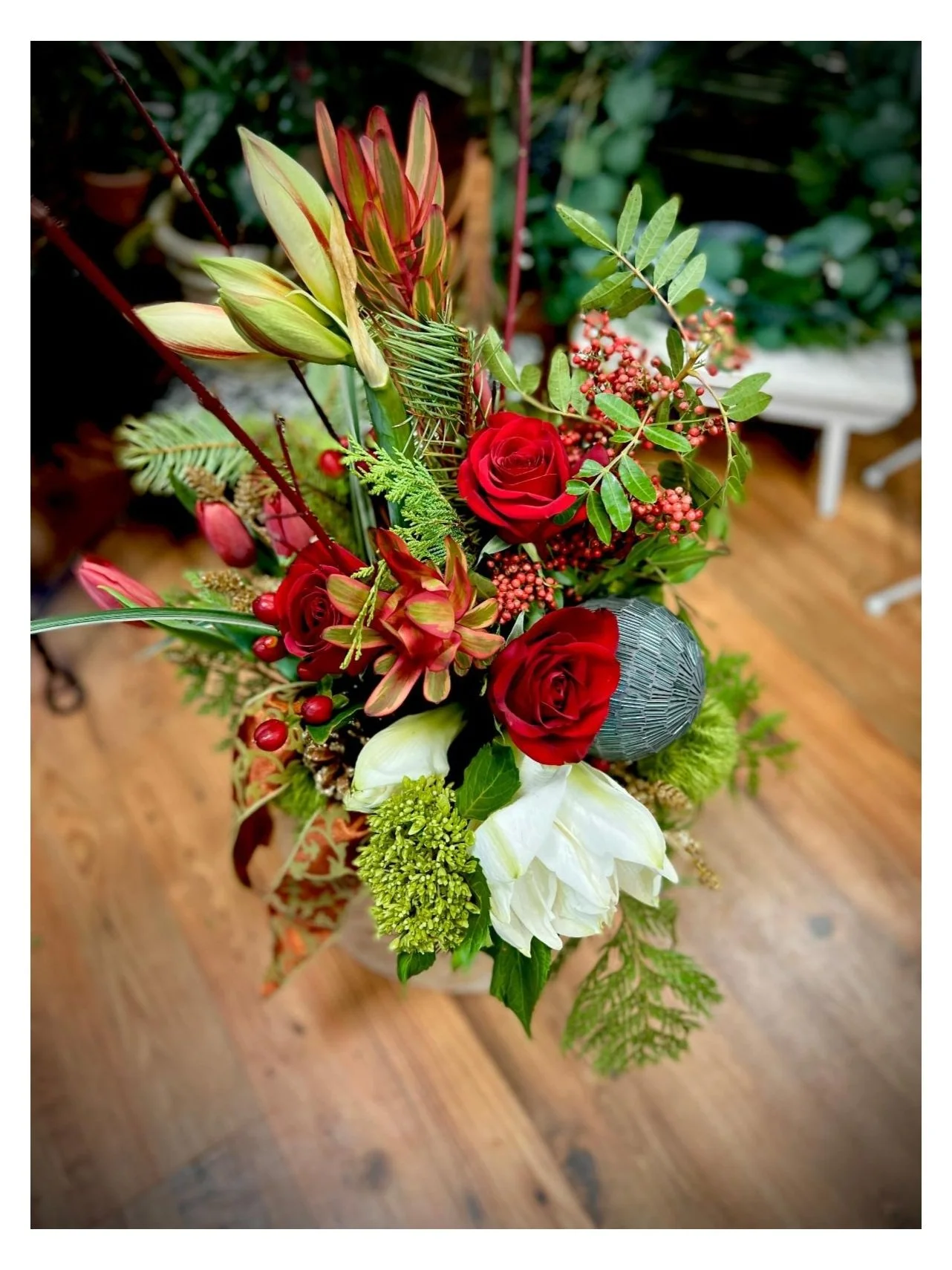 Funky+Holiday+flowers.jpg