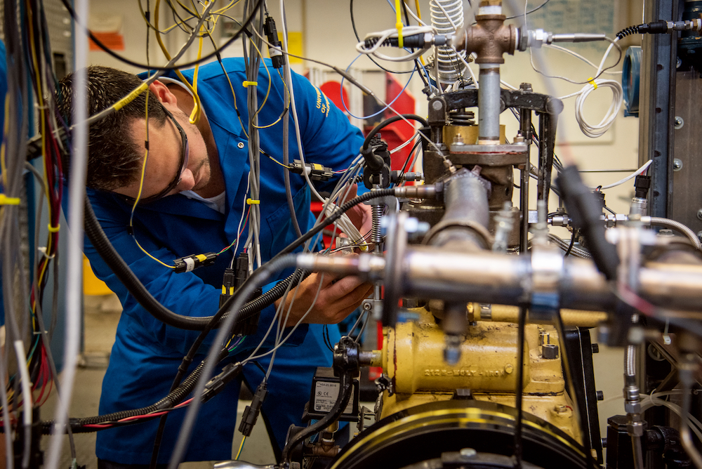 2019_Noble_Miguel_engine_tech.jpg
