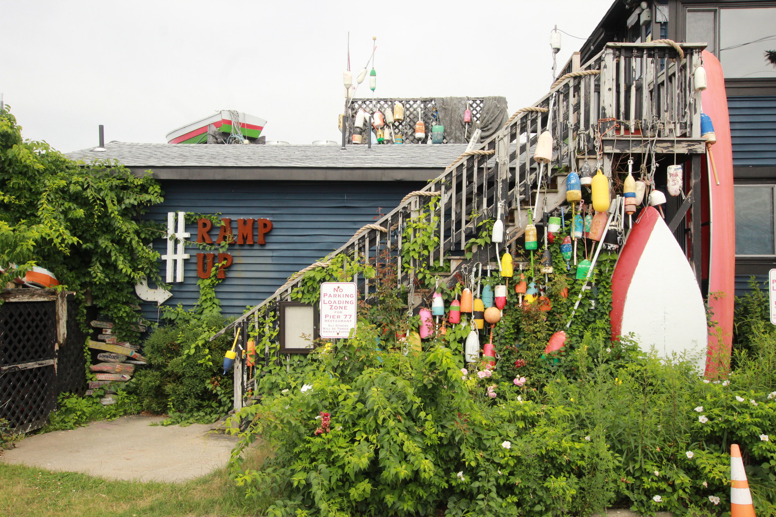 kennebunkport-maine-the-ramp-bar-and-grill