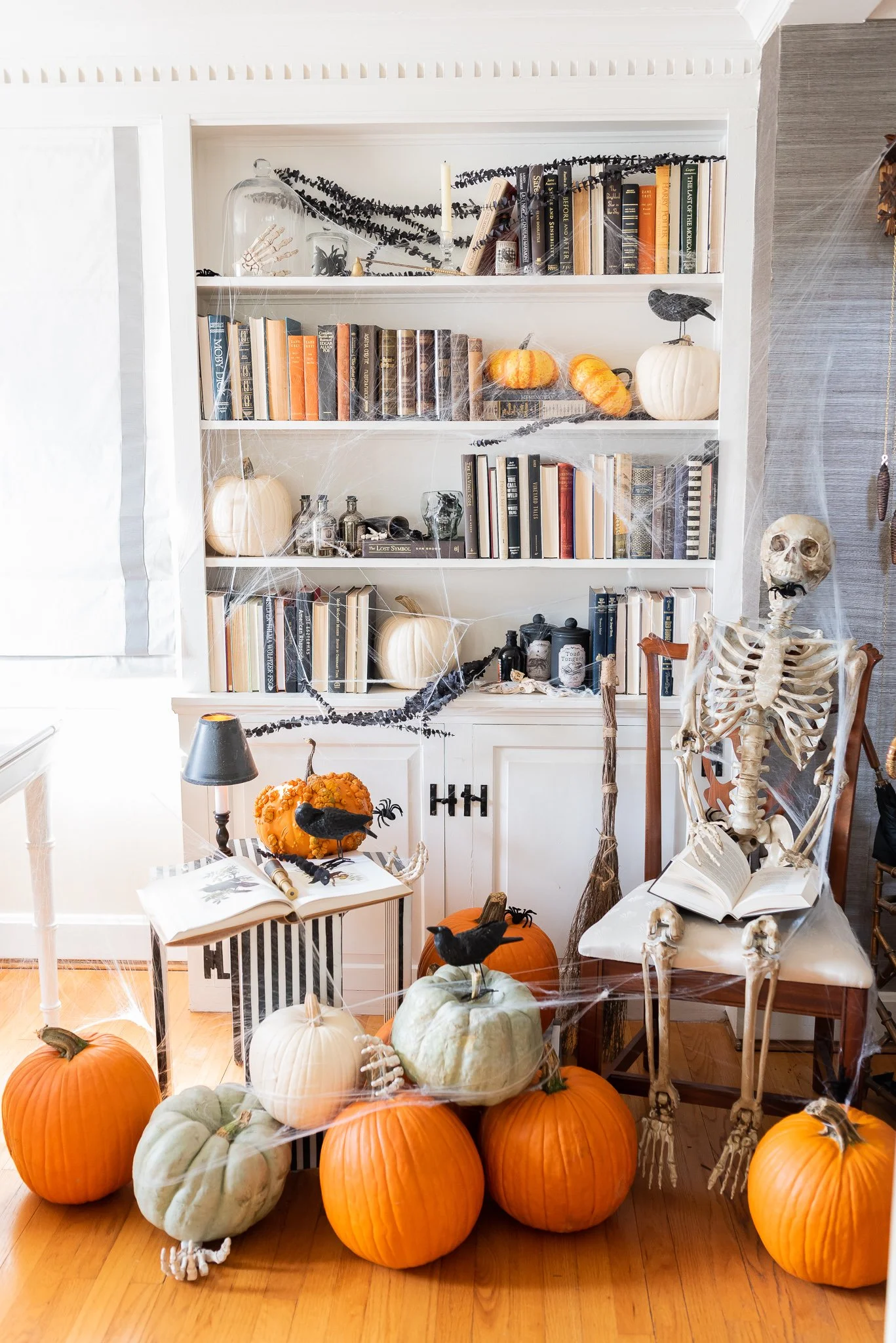 Halloween Spooky Bookcase and Decor Ideas